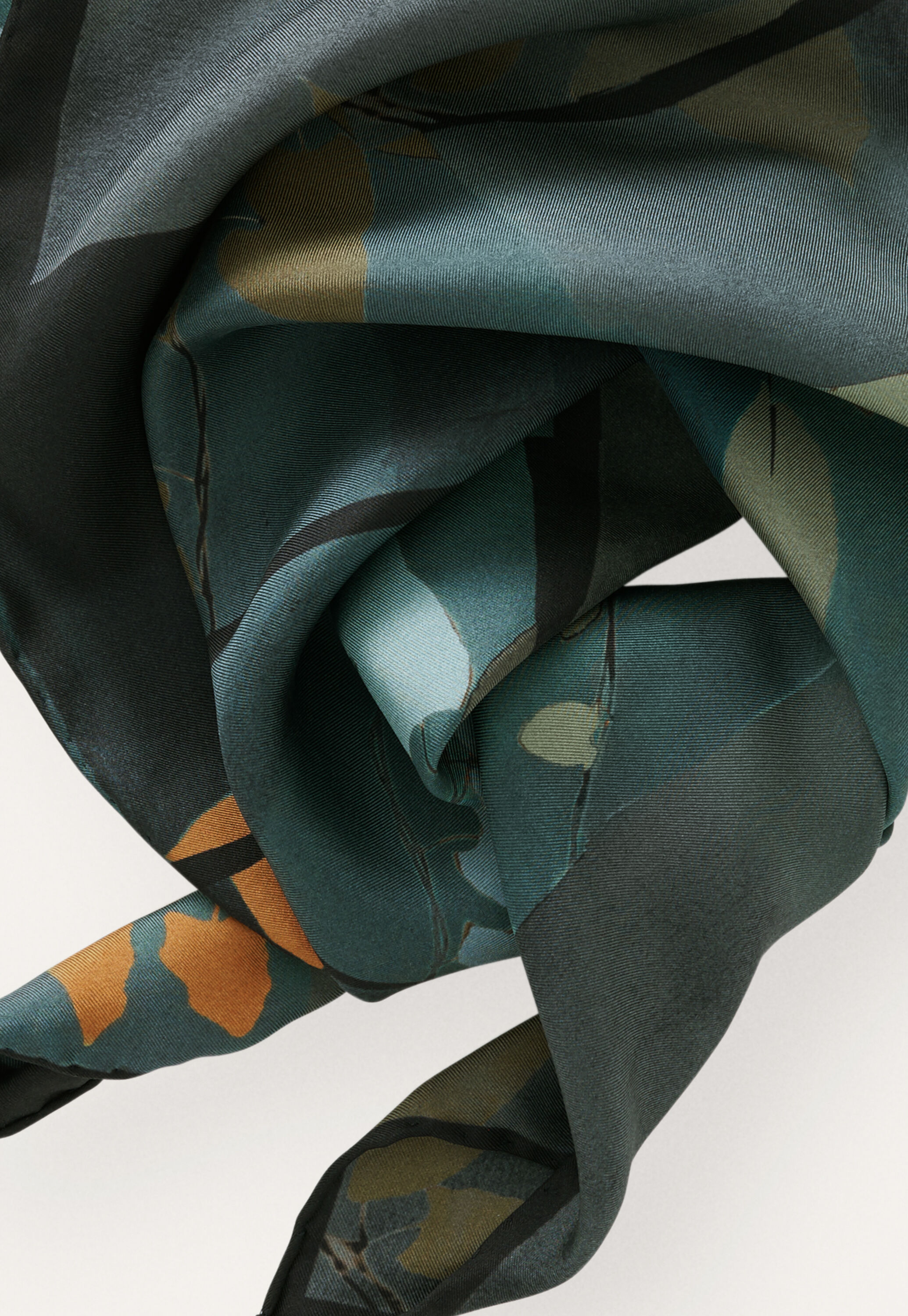 Printed scarf
