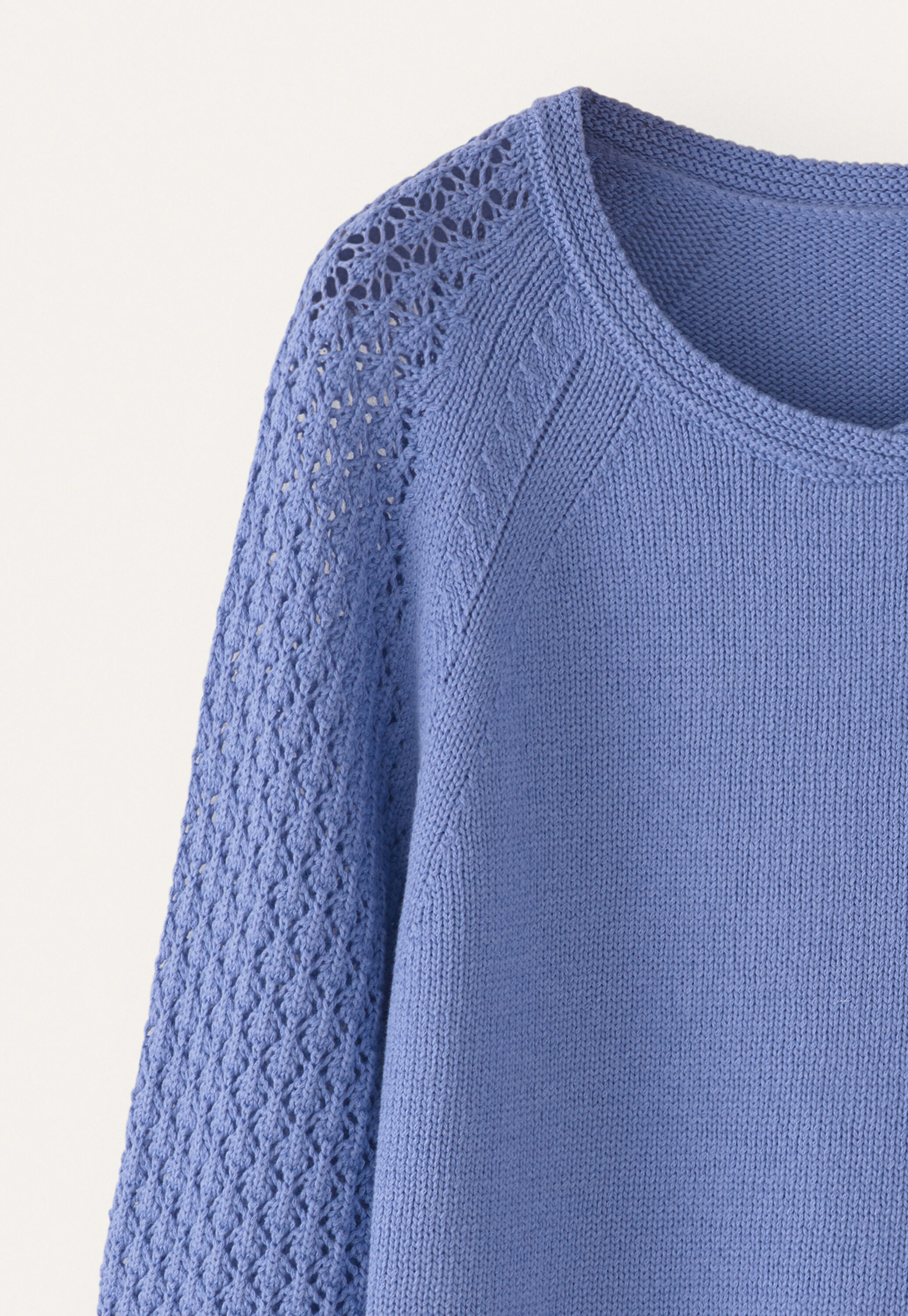 Lace-stitch-sleeve sweater