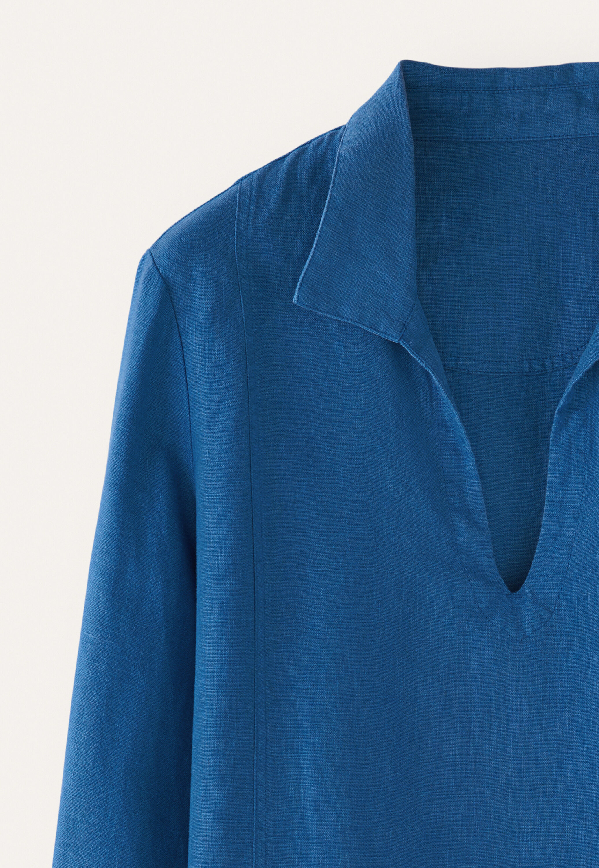 Notch-neck tunic