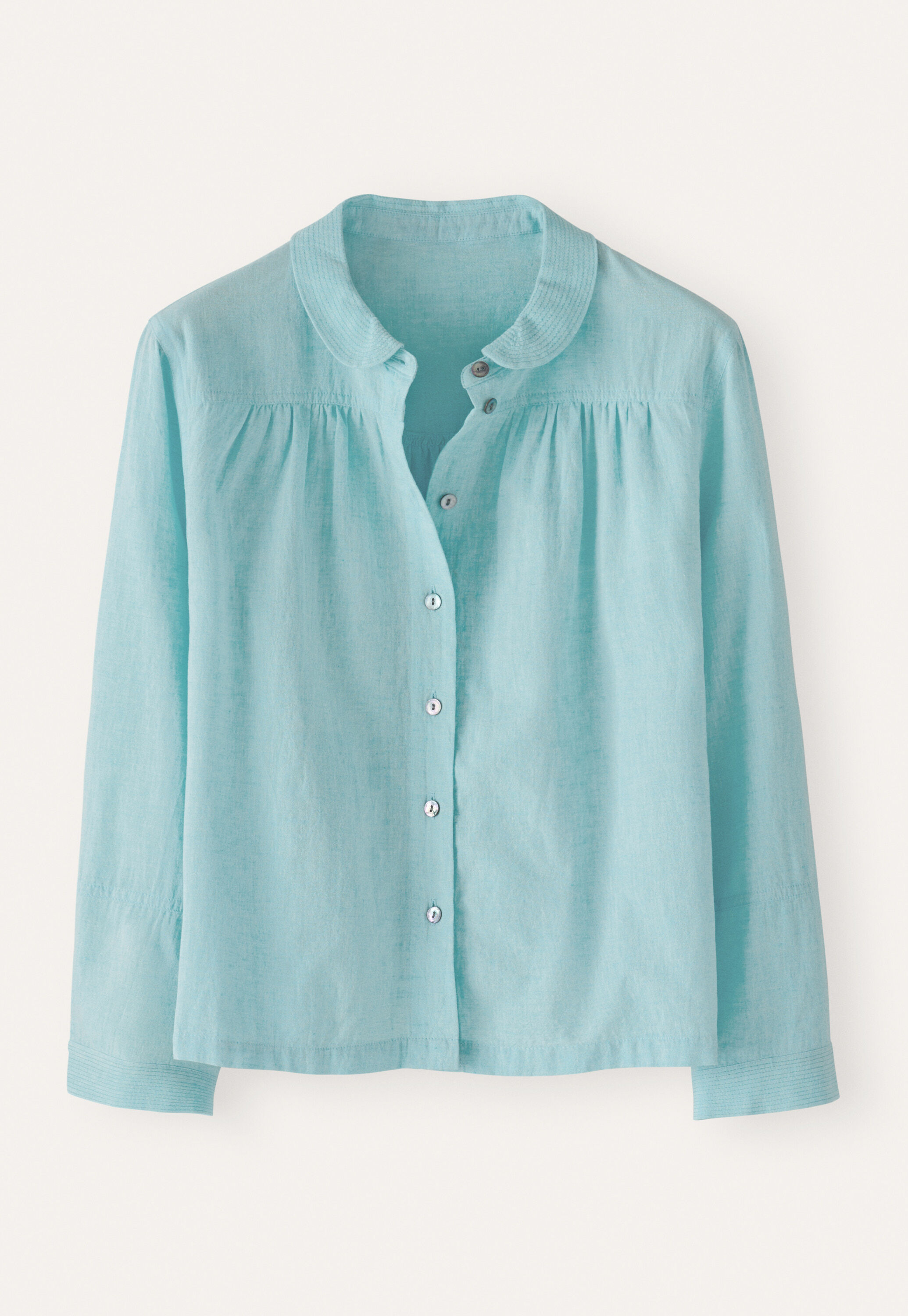 Round-collar shirt