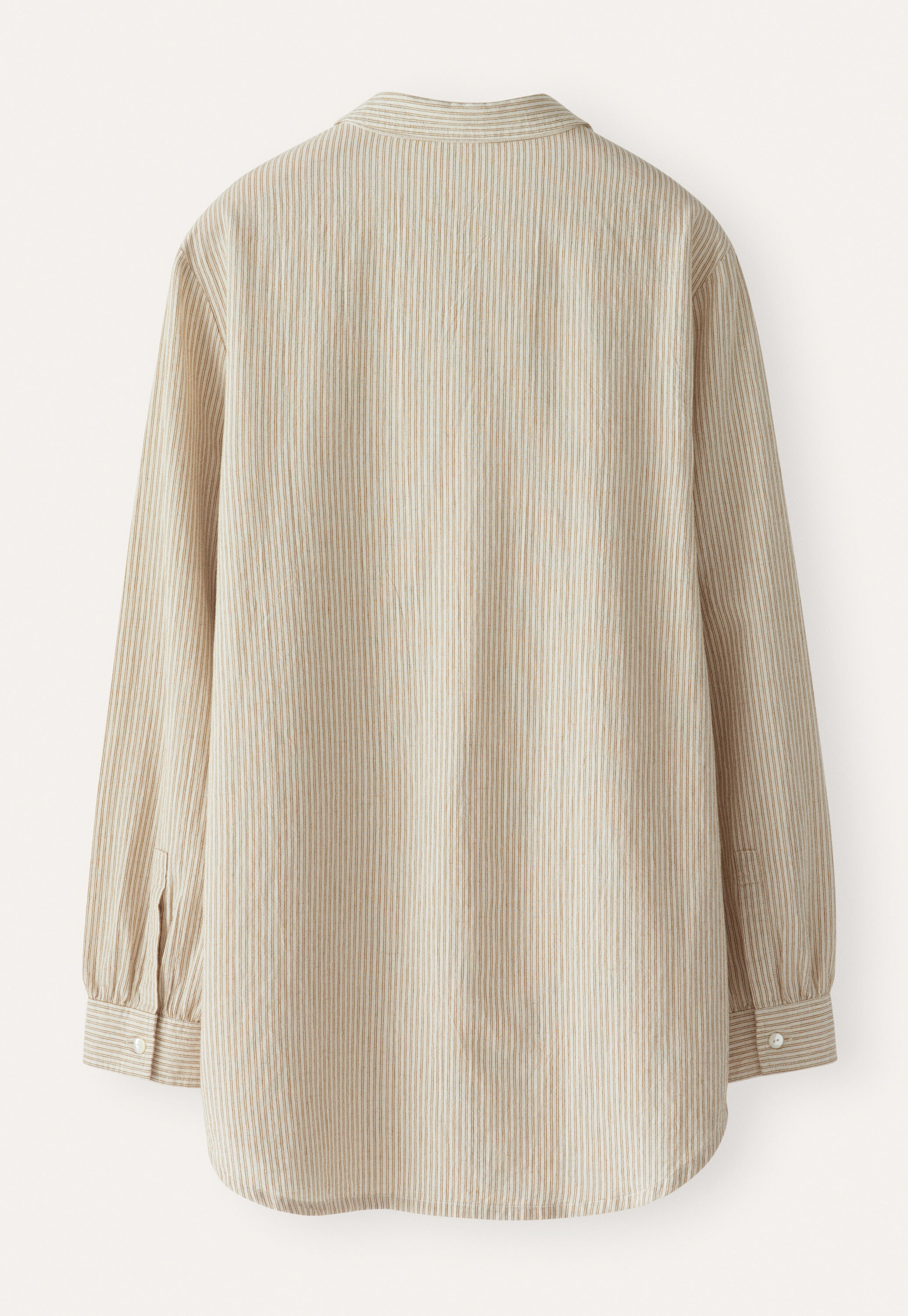 Curved hem shirt