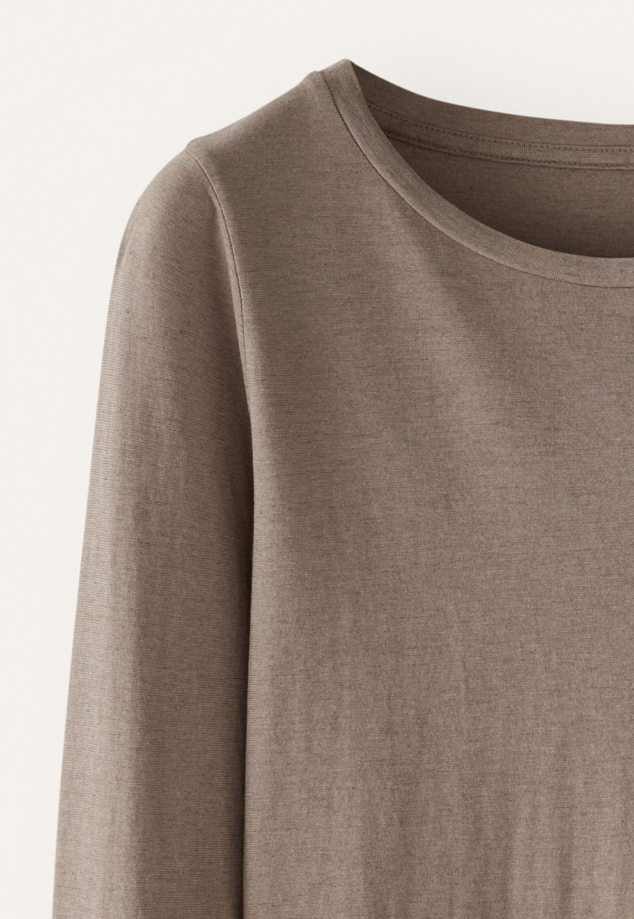 Round-neck top