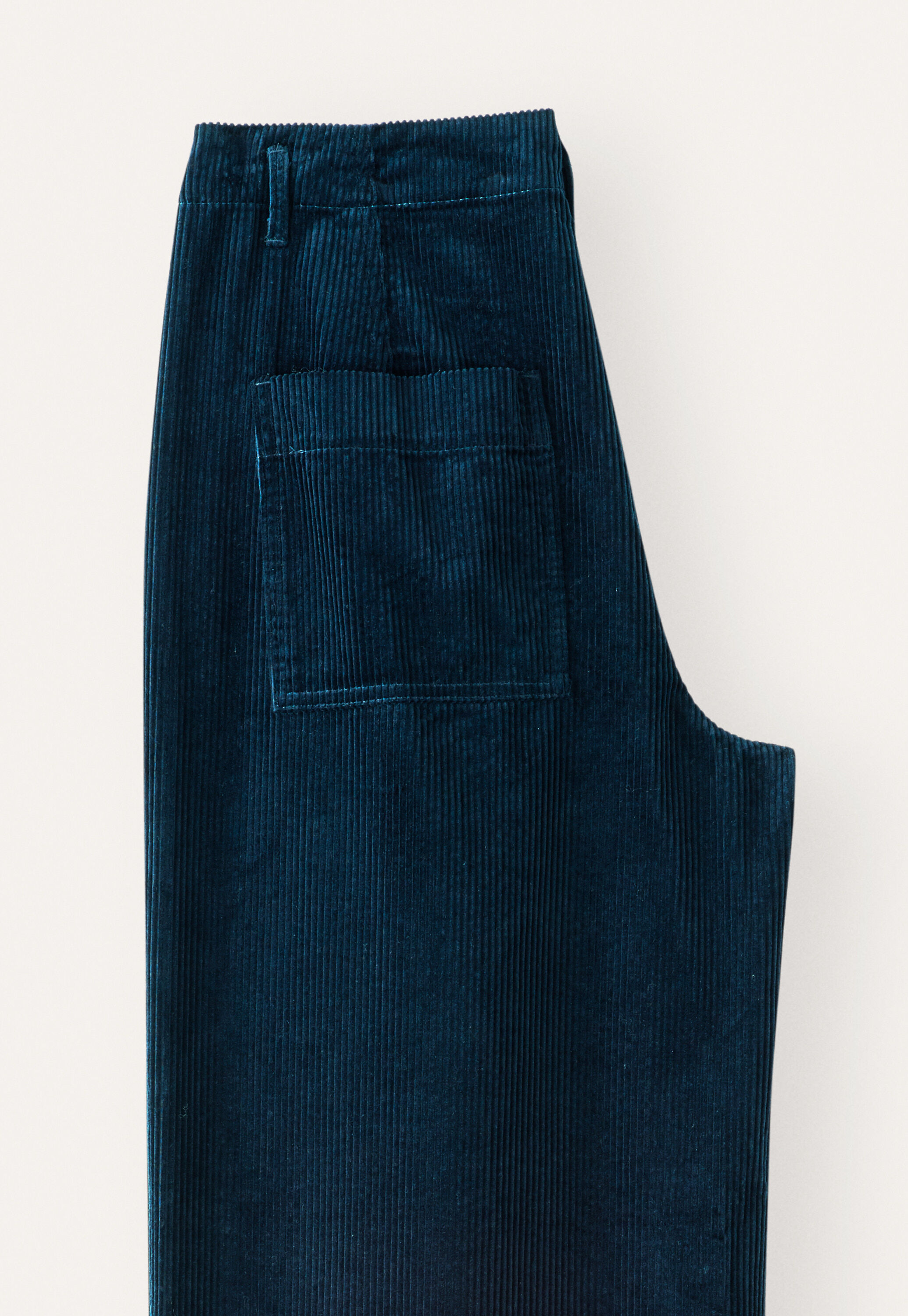 Straight-leg trousers