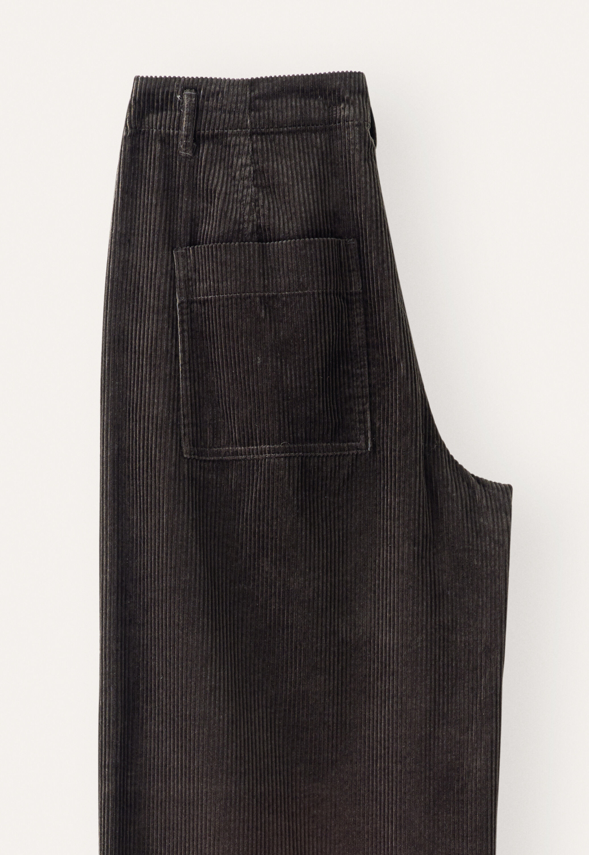 Straight-leg trousers