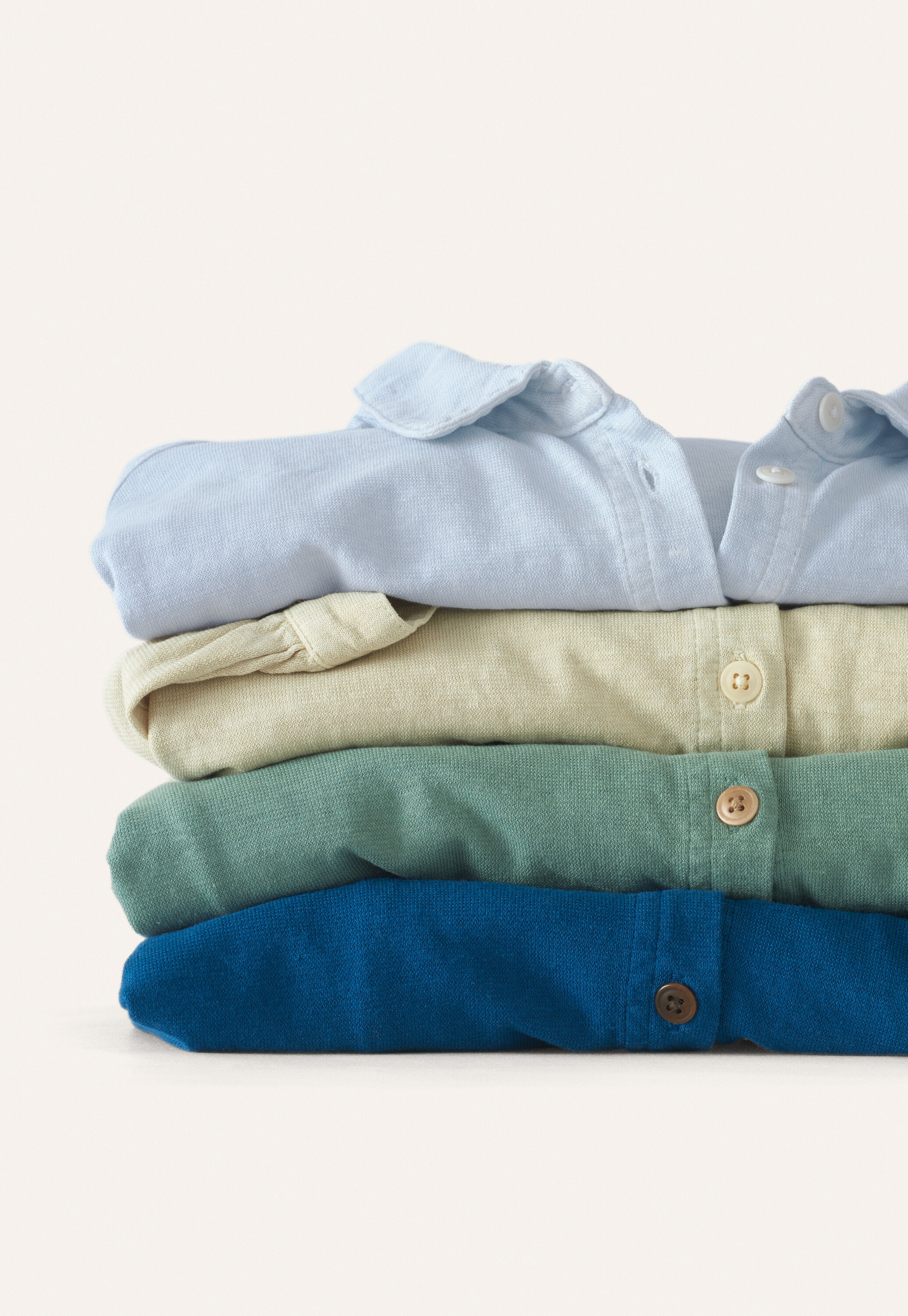 Button-through rib top
