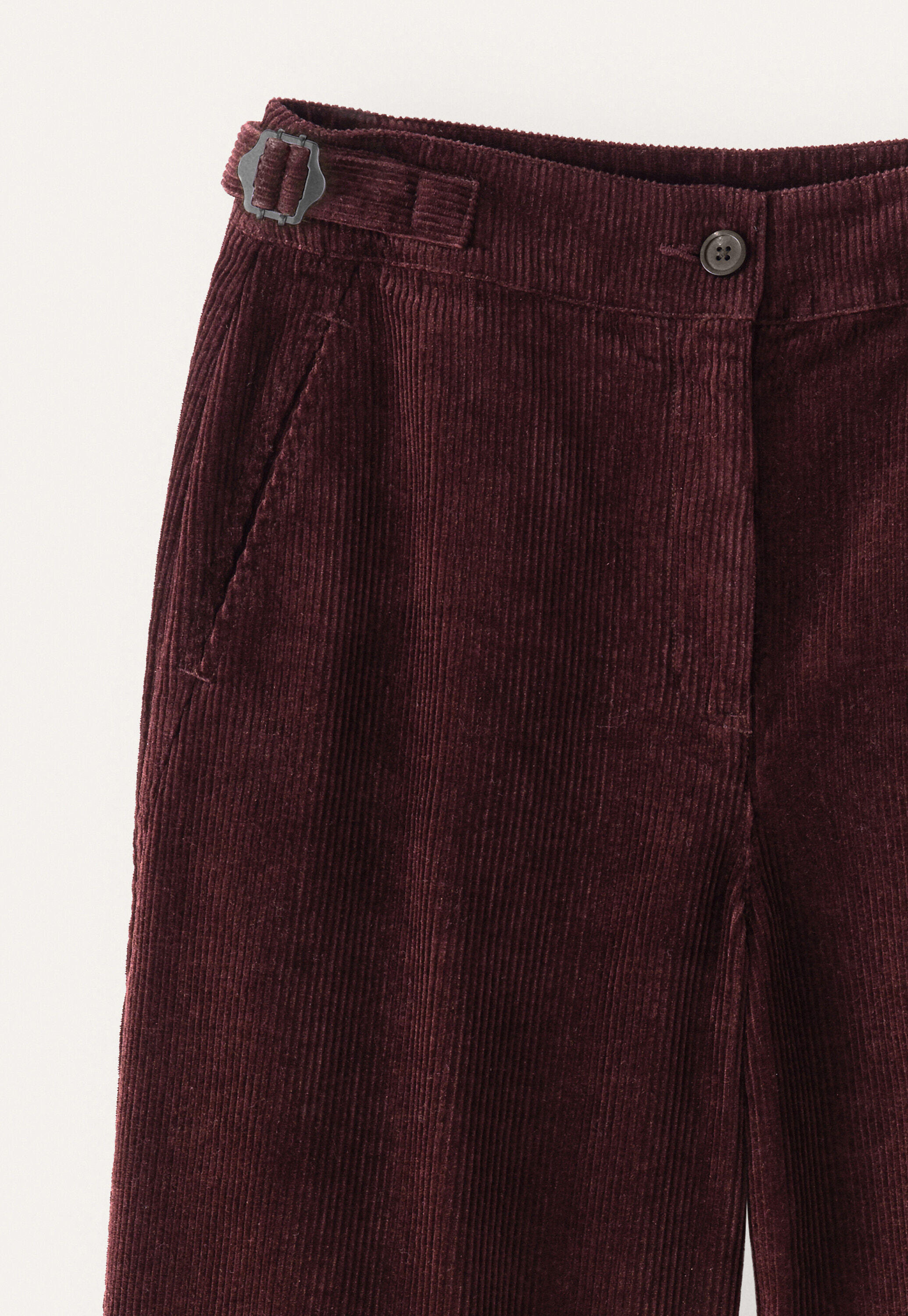 Cropped tapered-leg trousers