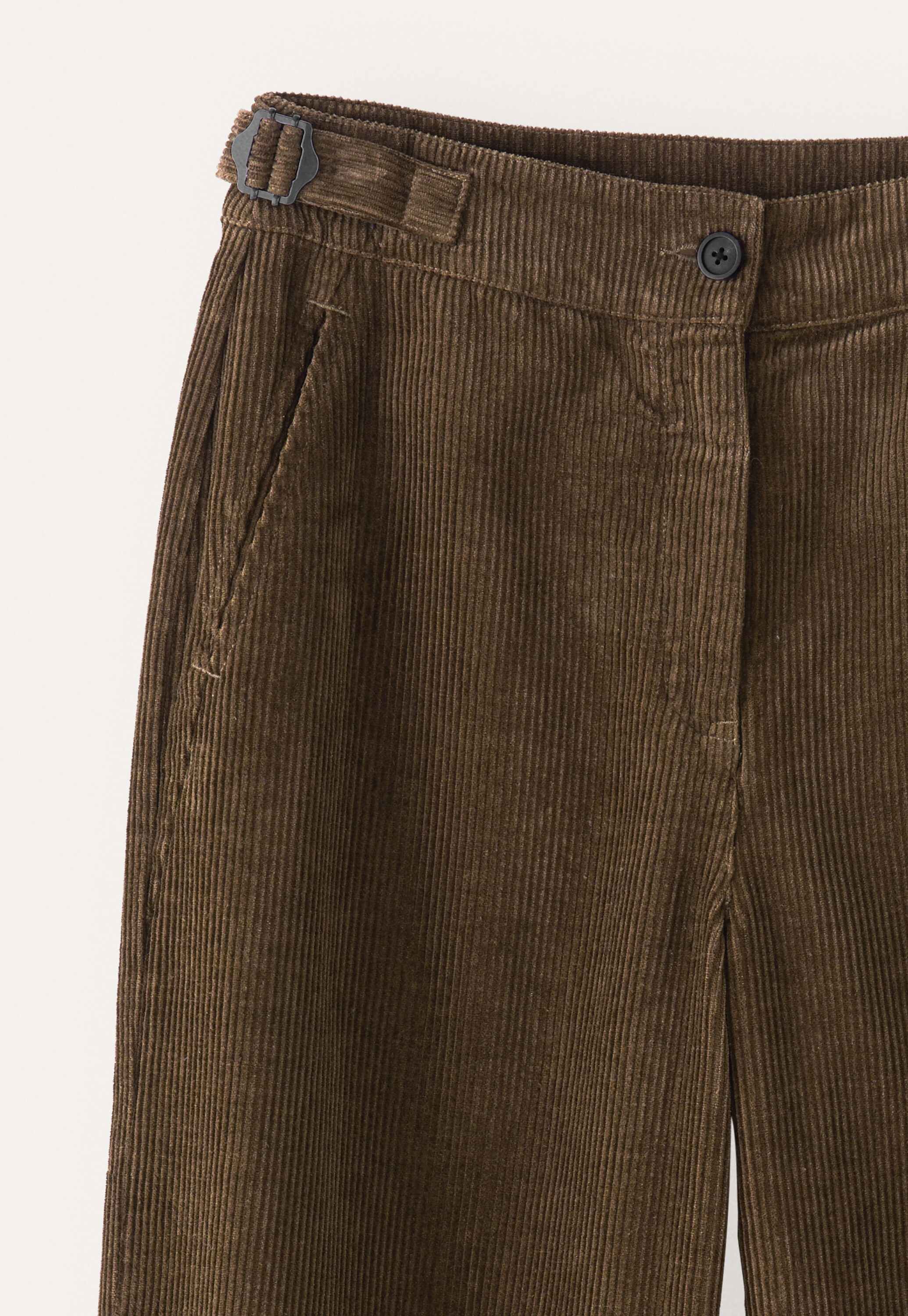 Cropped tapered-leg trousers