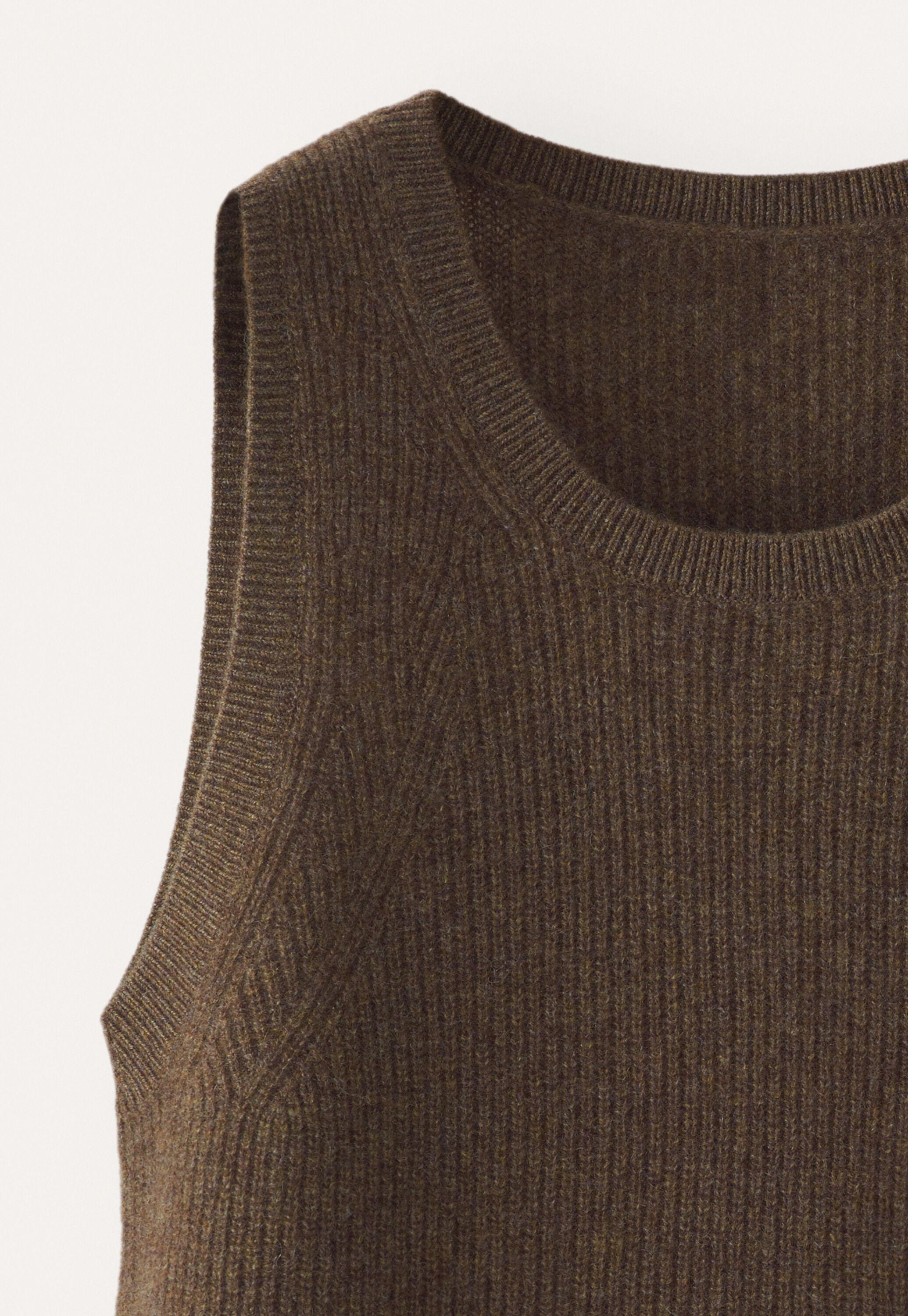 Sleeveless ribbed knit top, Hedgerow, large