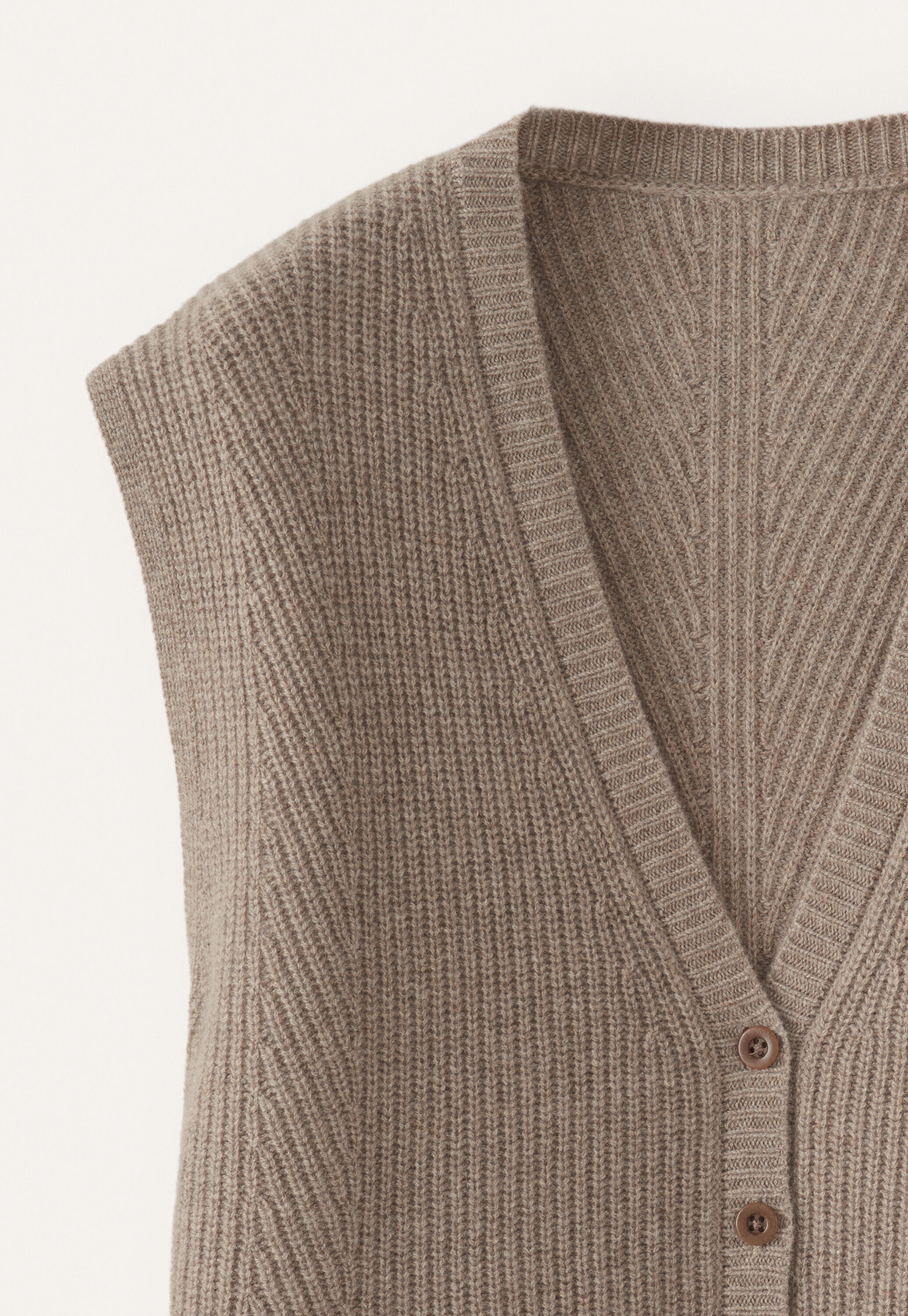 Sleeveless ribbed cardigan