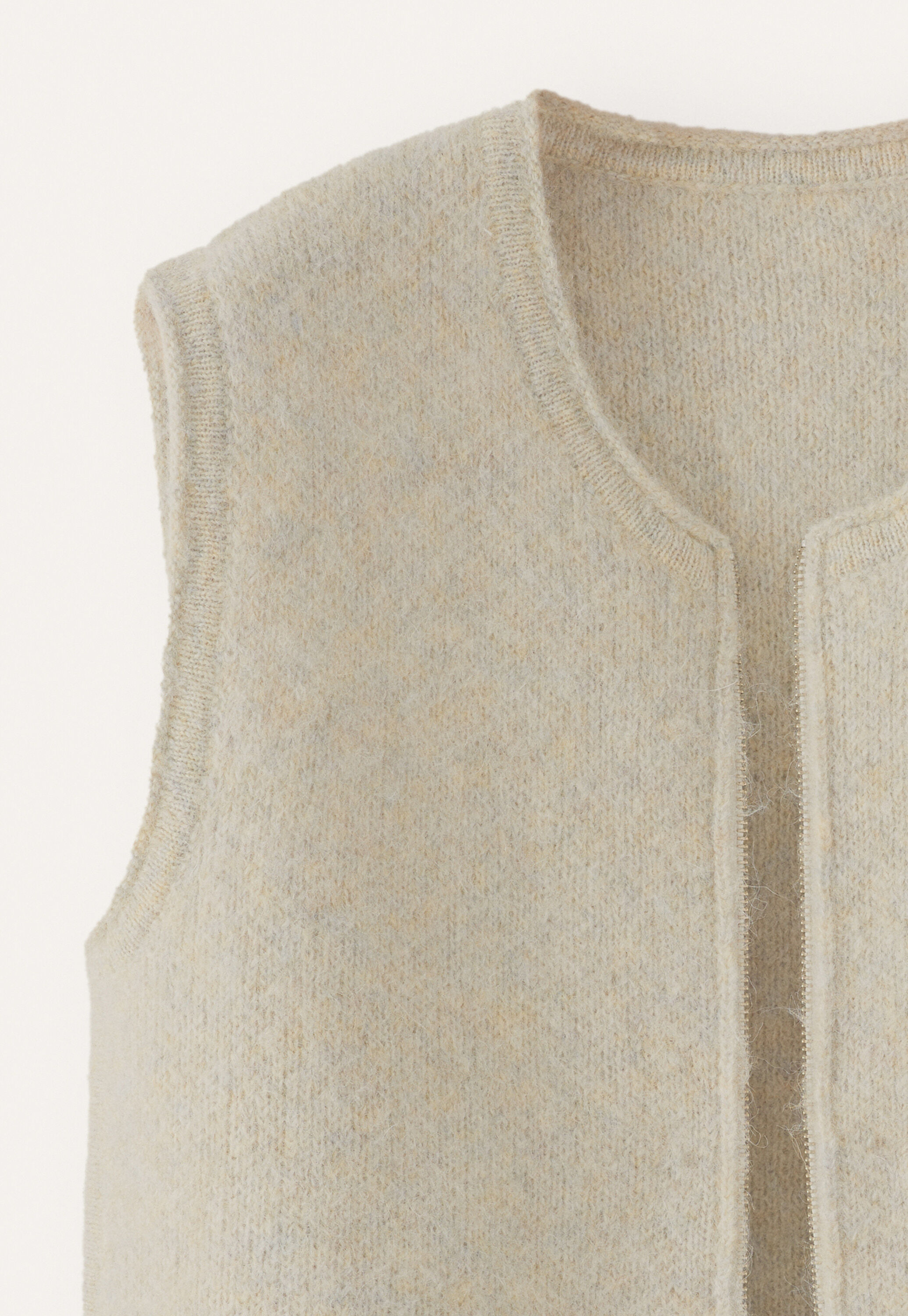 Knitted gilet