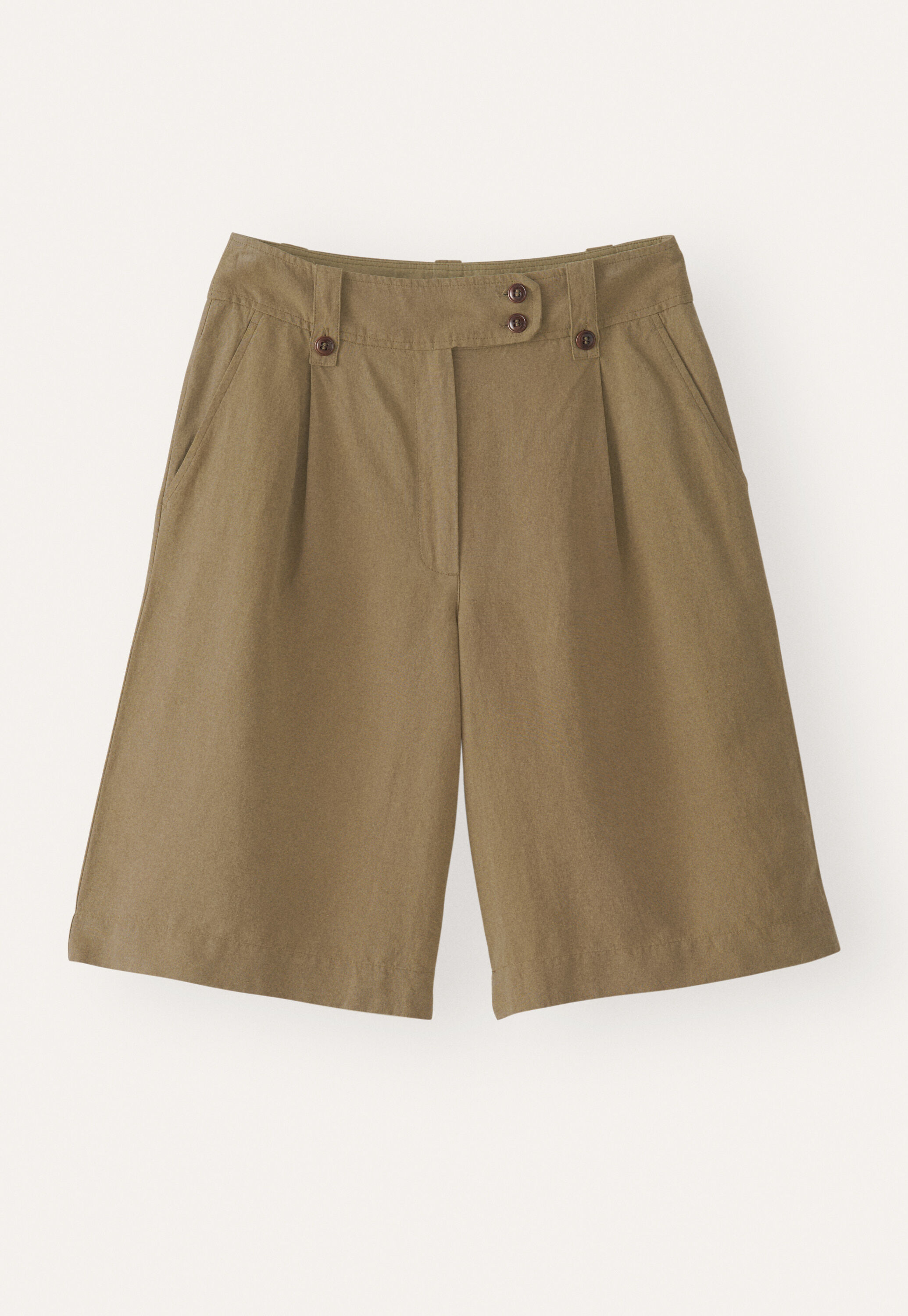 Pleat-front shorts