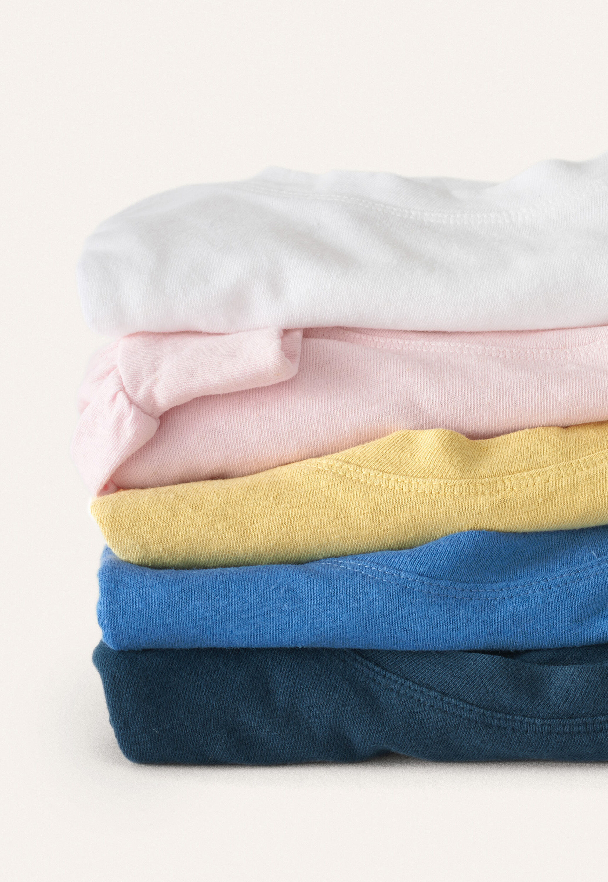 Funnel-neck top