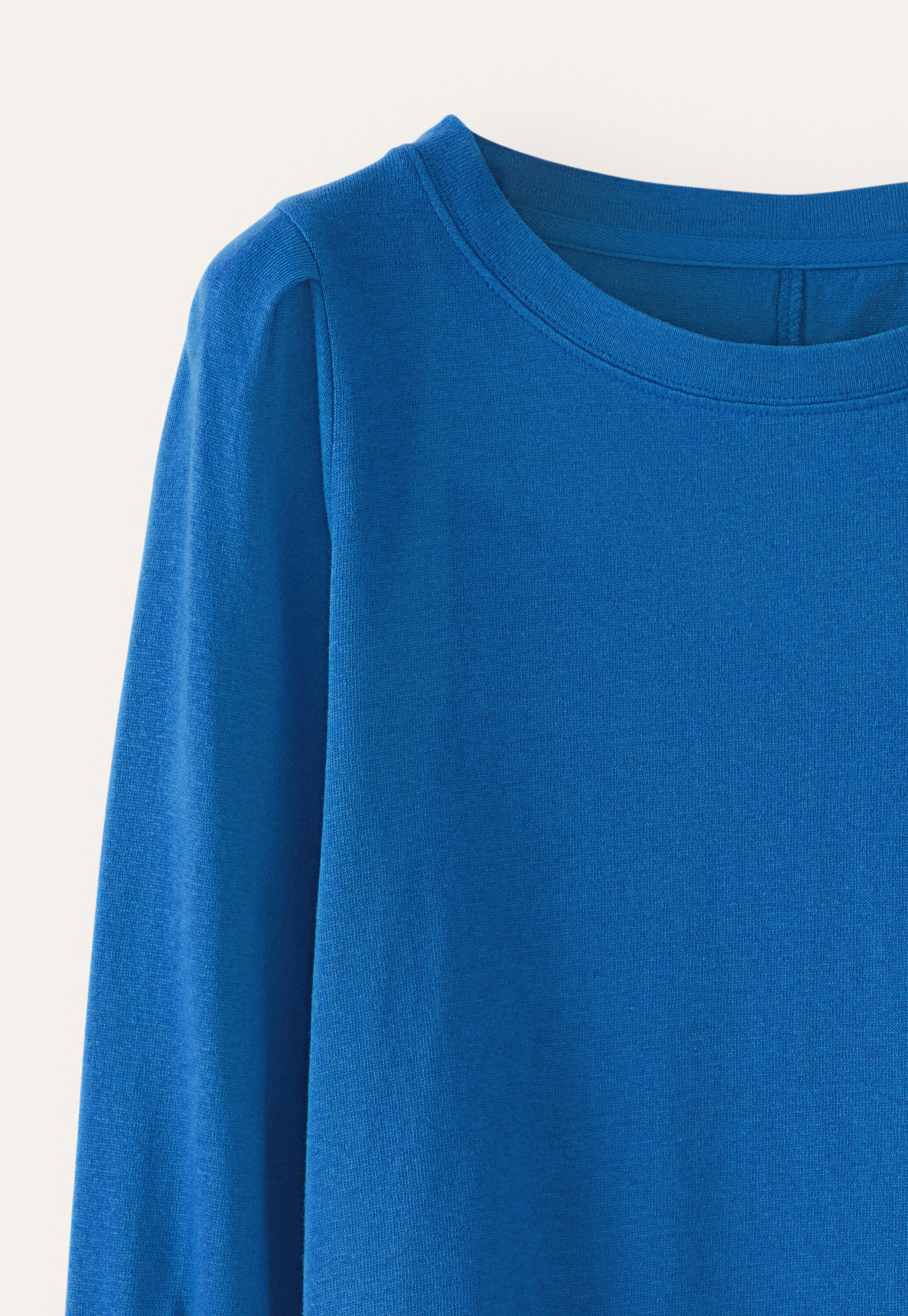 Pleated-sleeve jersey top
