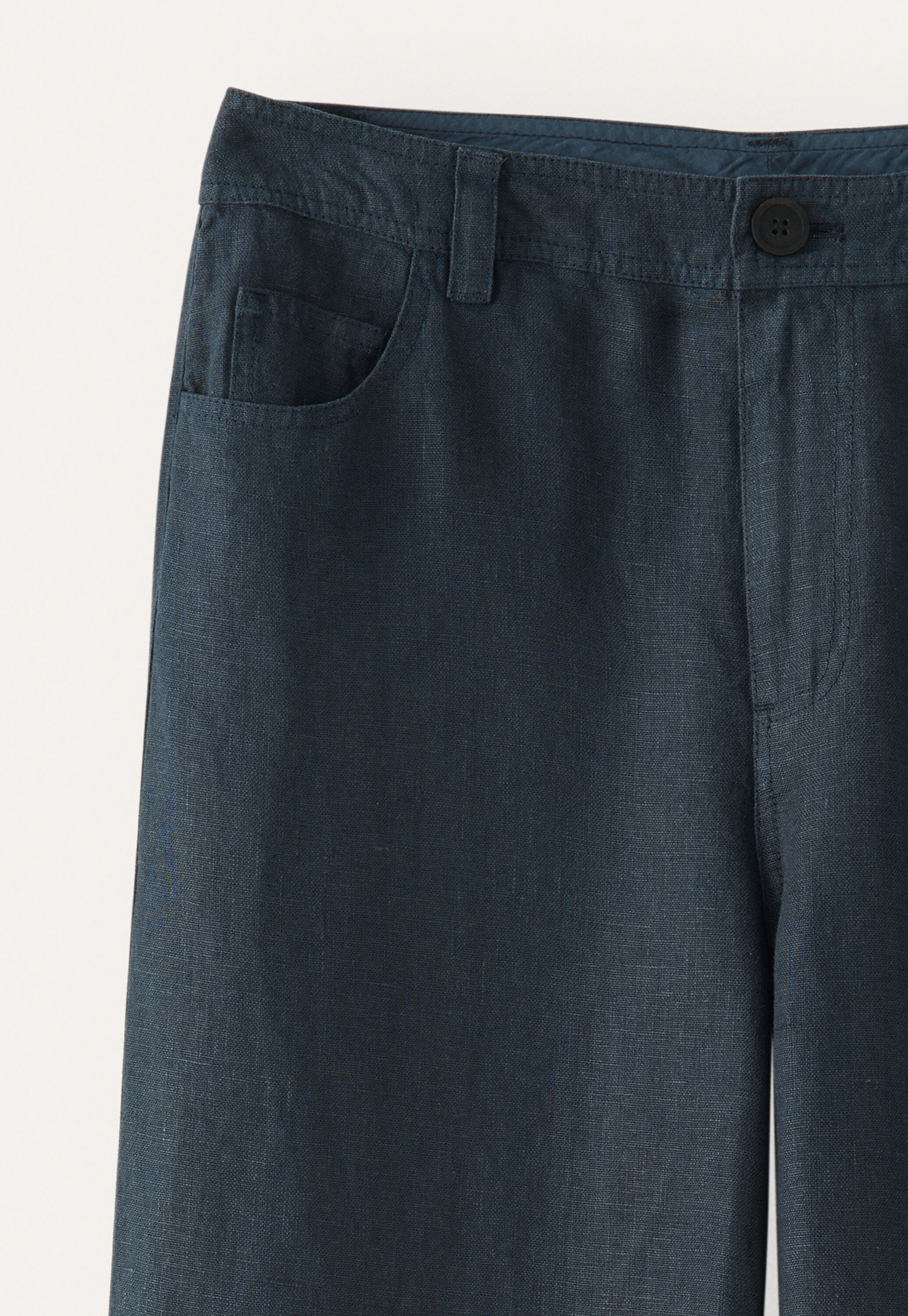 Wide-leg jeans
