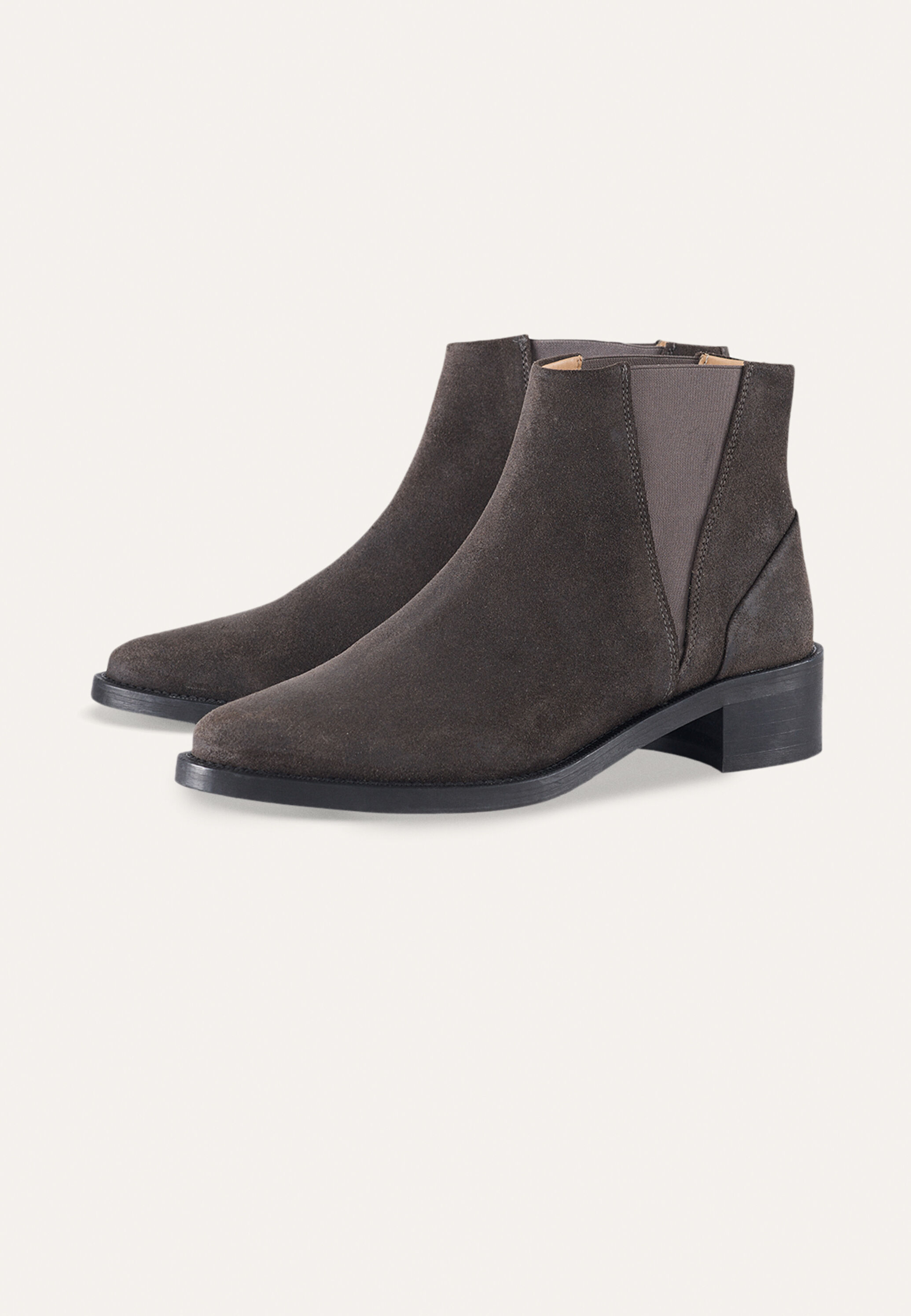 Chelsea boots