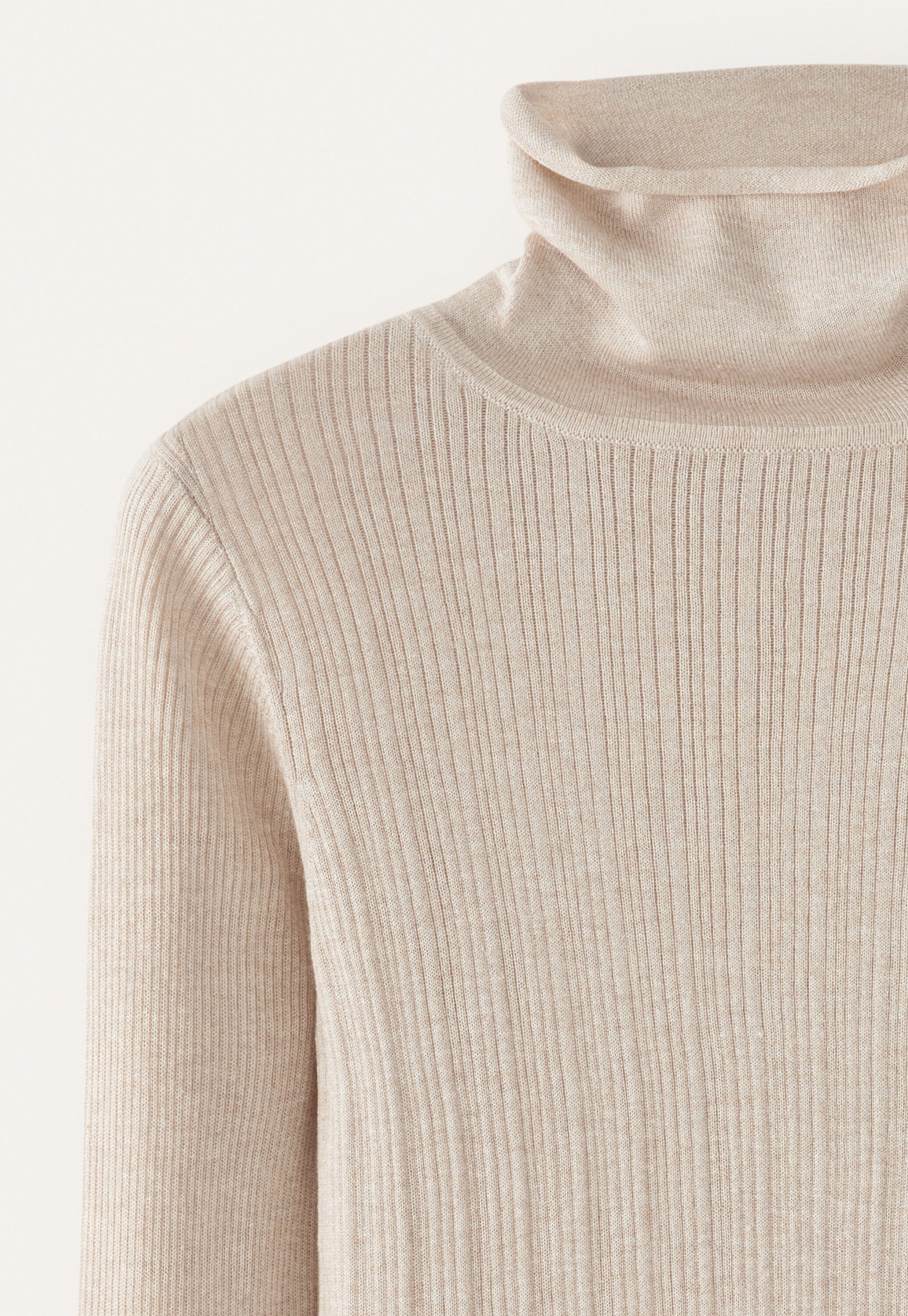 Ribbed sweater