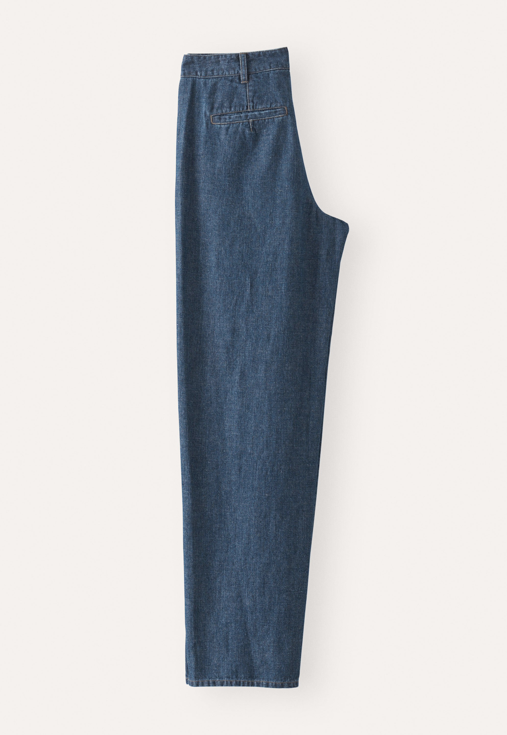 Indigo-dyed trousers