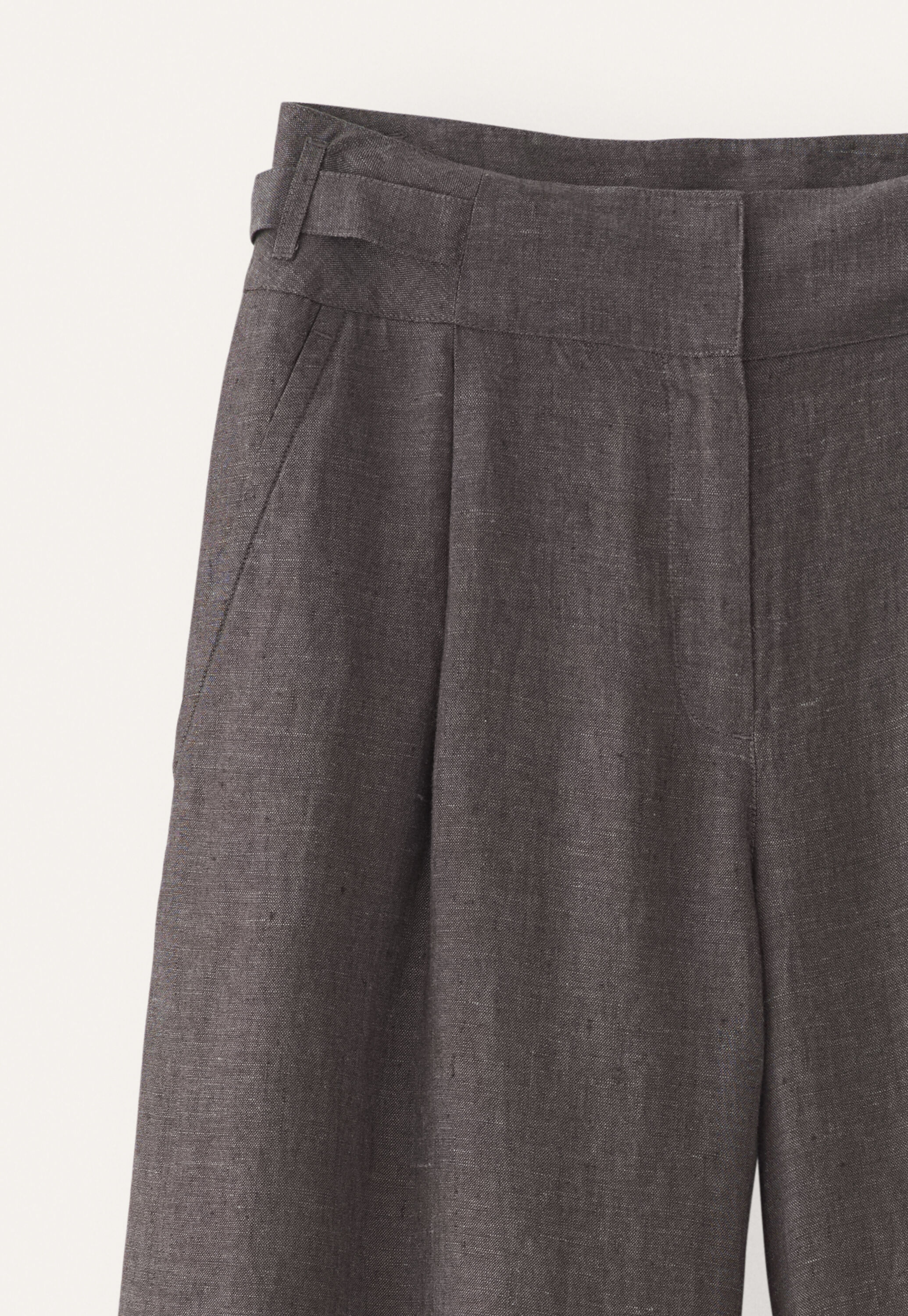 Wide-leg trousers