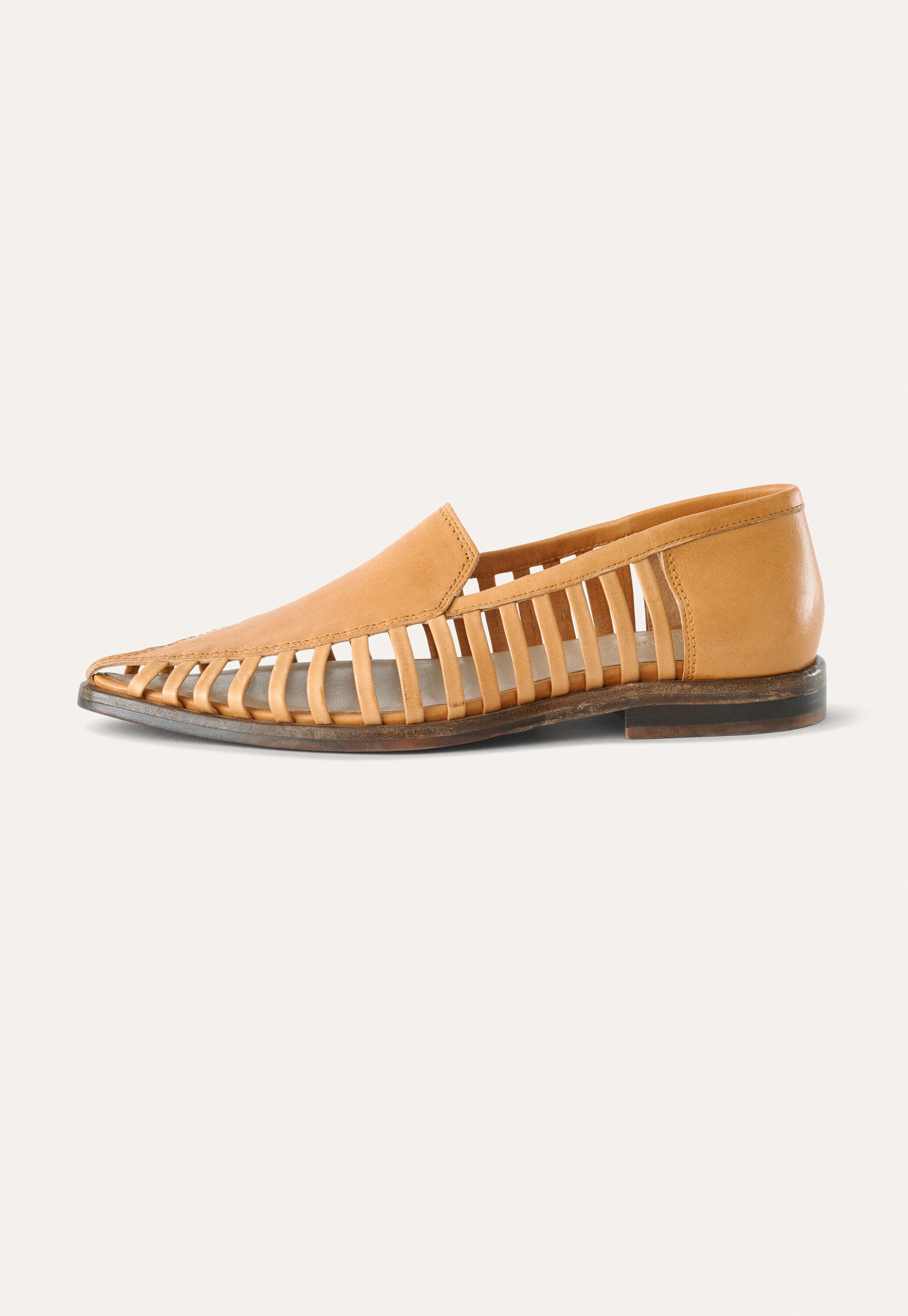 Cage loafers