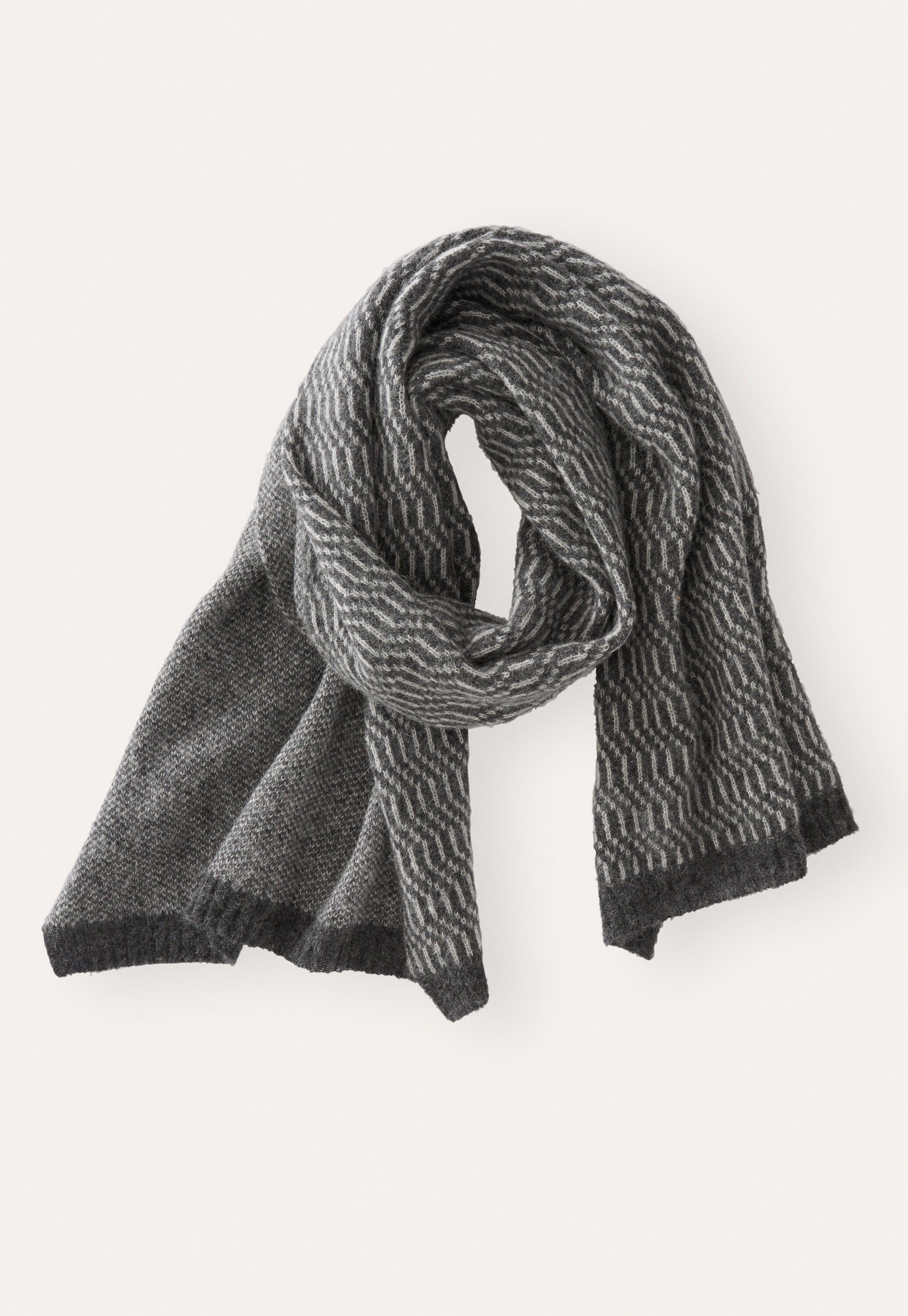 Jacquard knit scarf