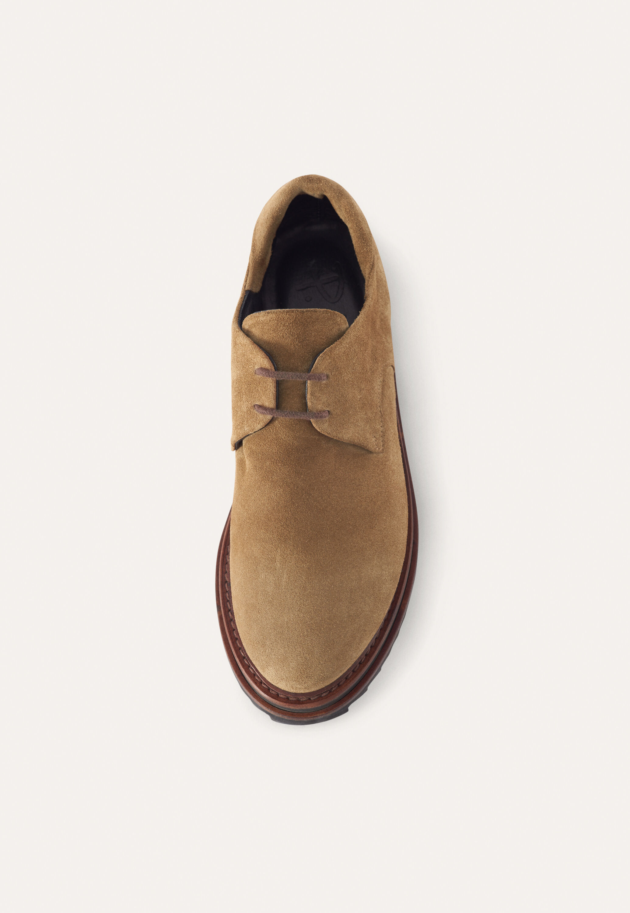 Lace-up shoes