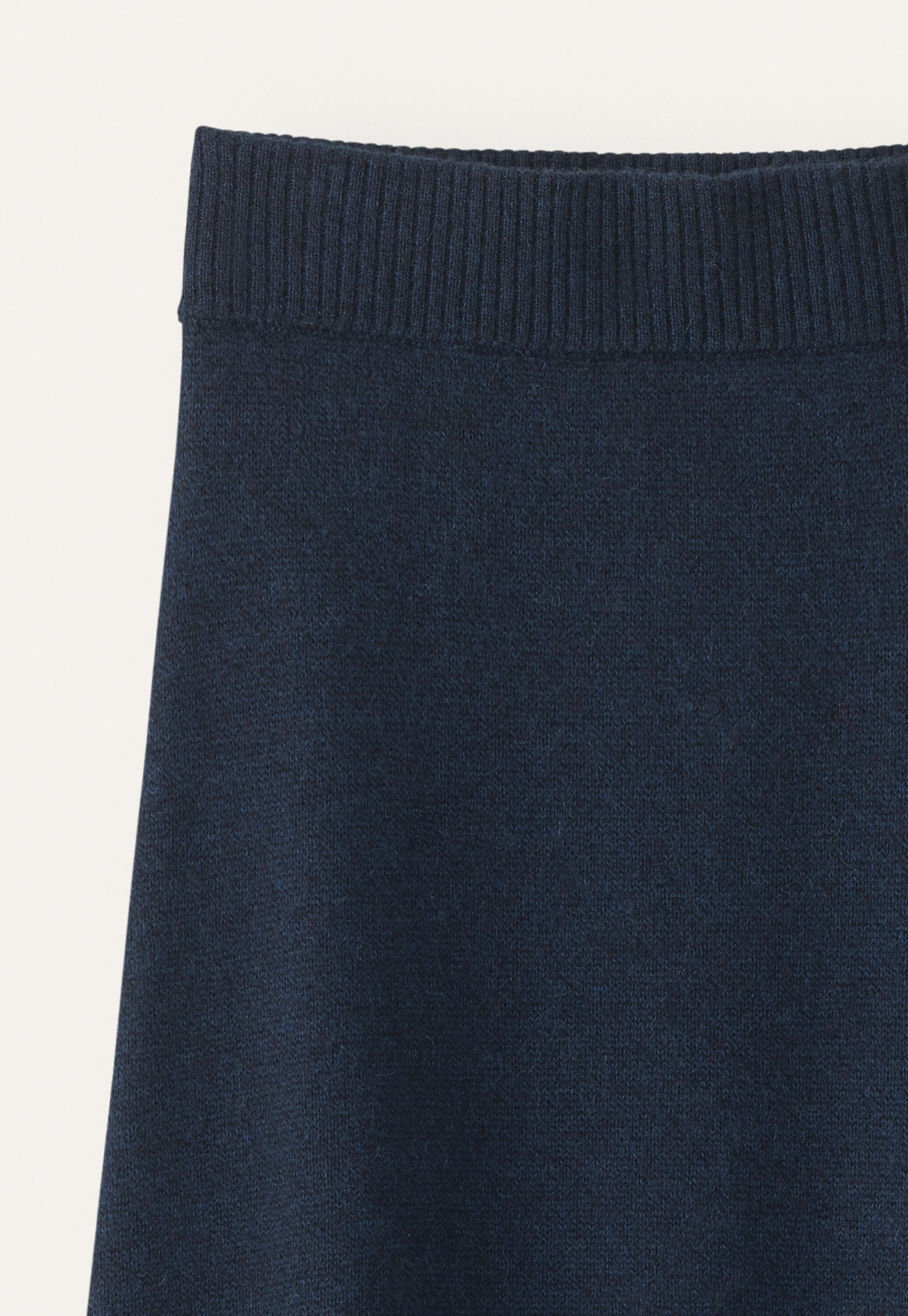 Knitted skirt