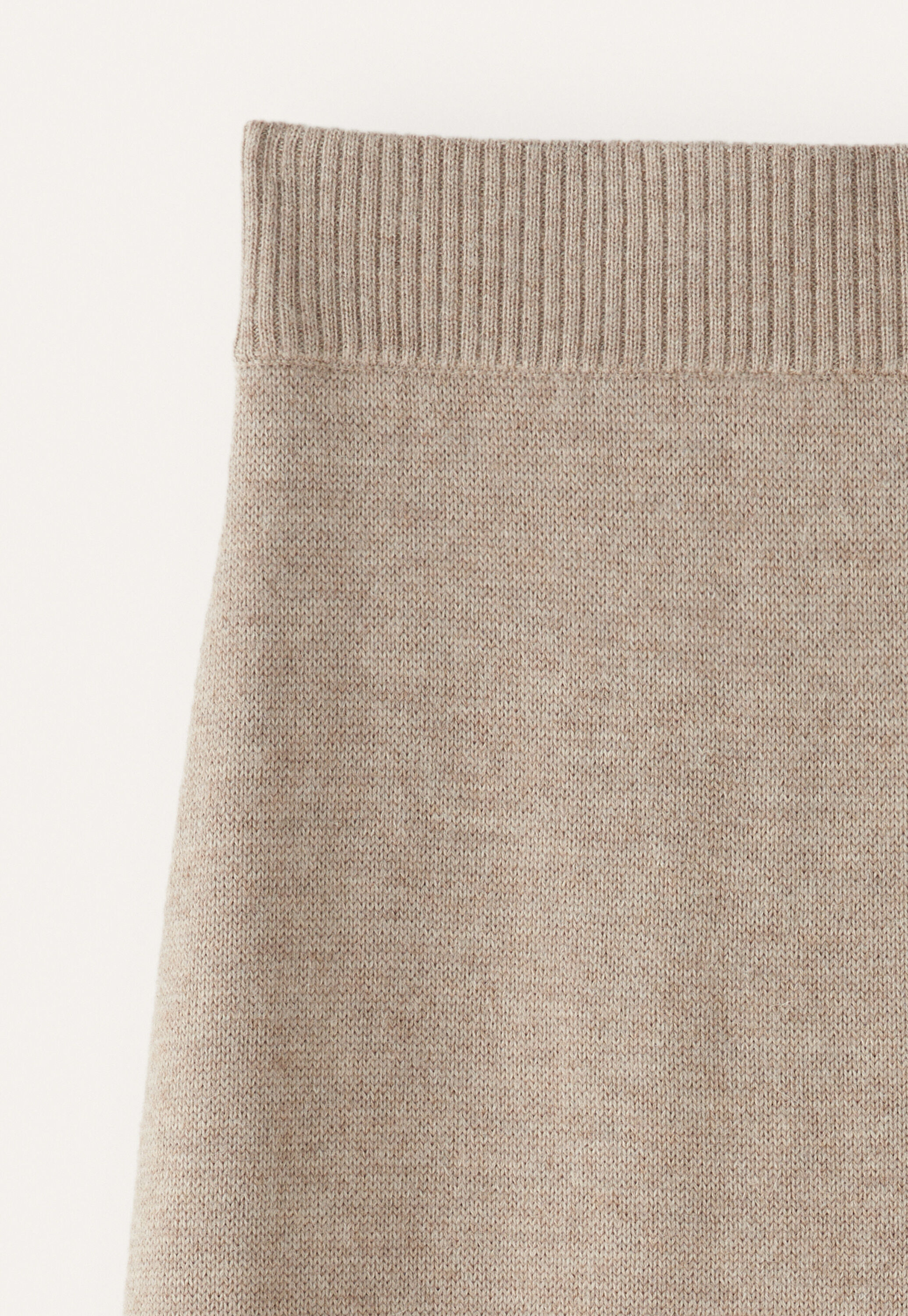 Knitted skirt