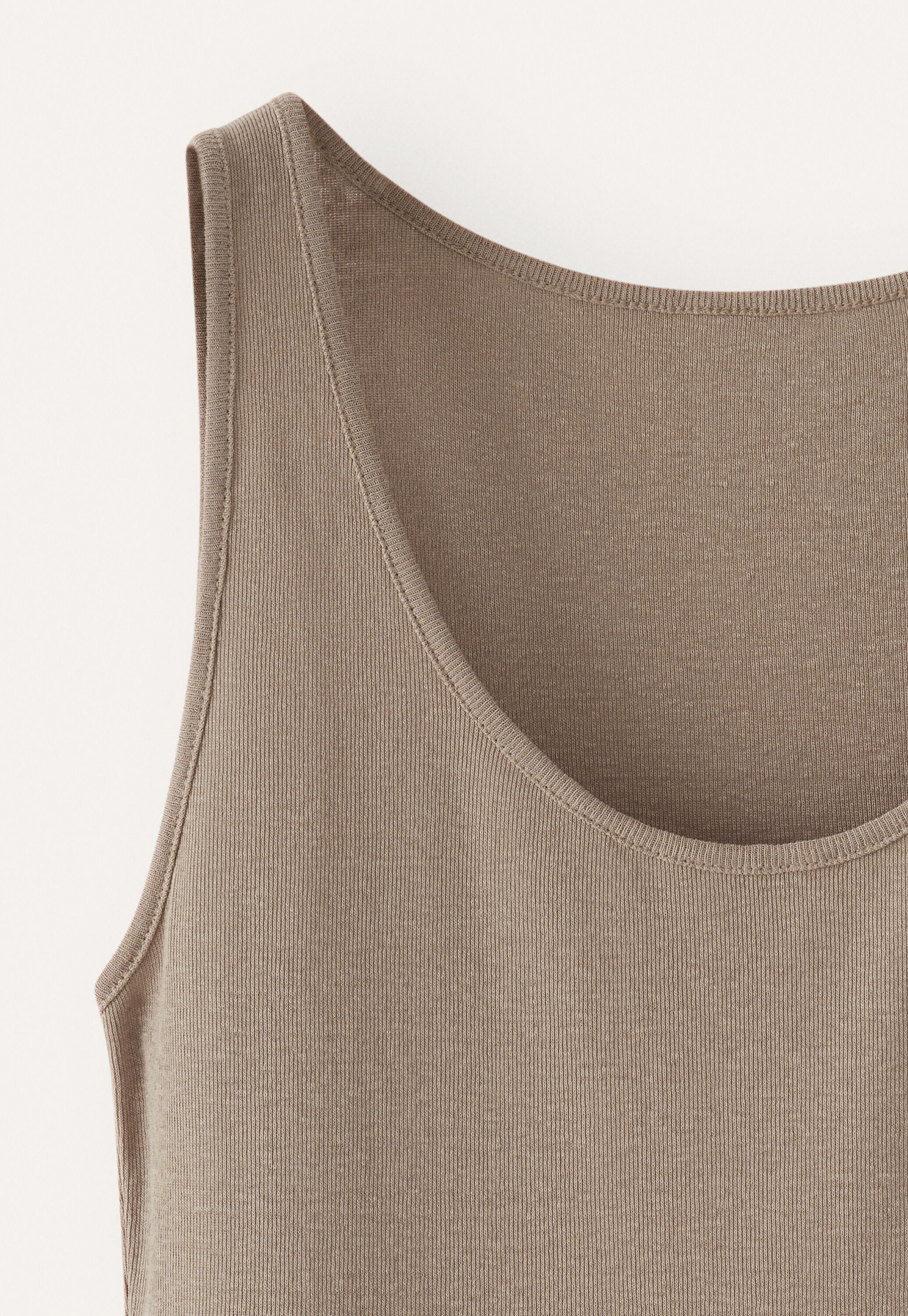 Ribbed vest
