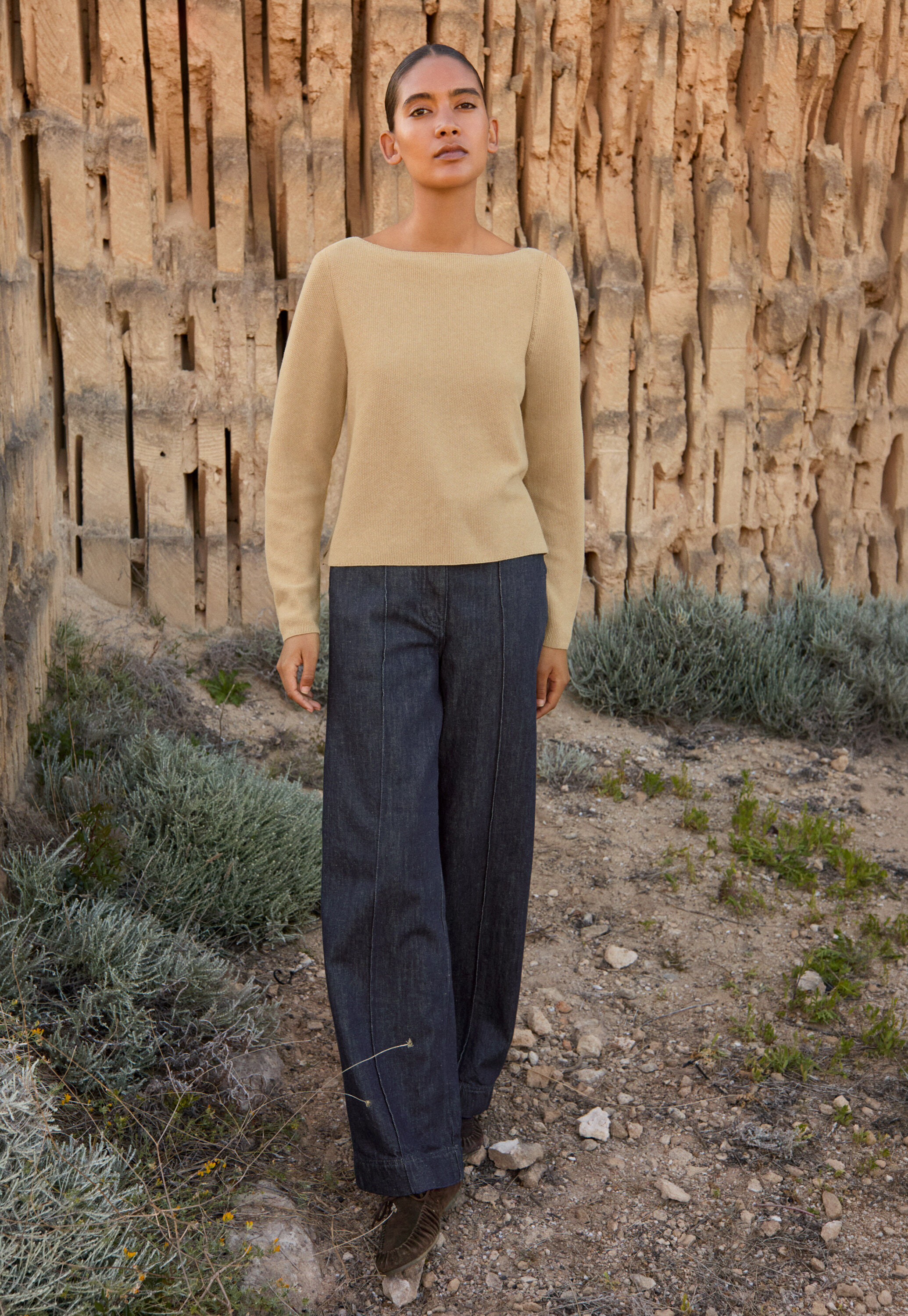 Raglan-sleeve blouse