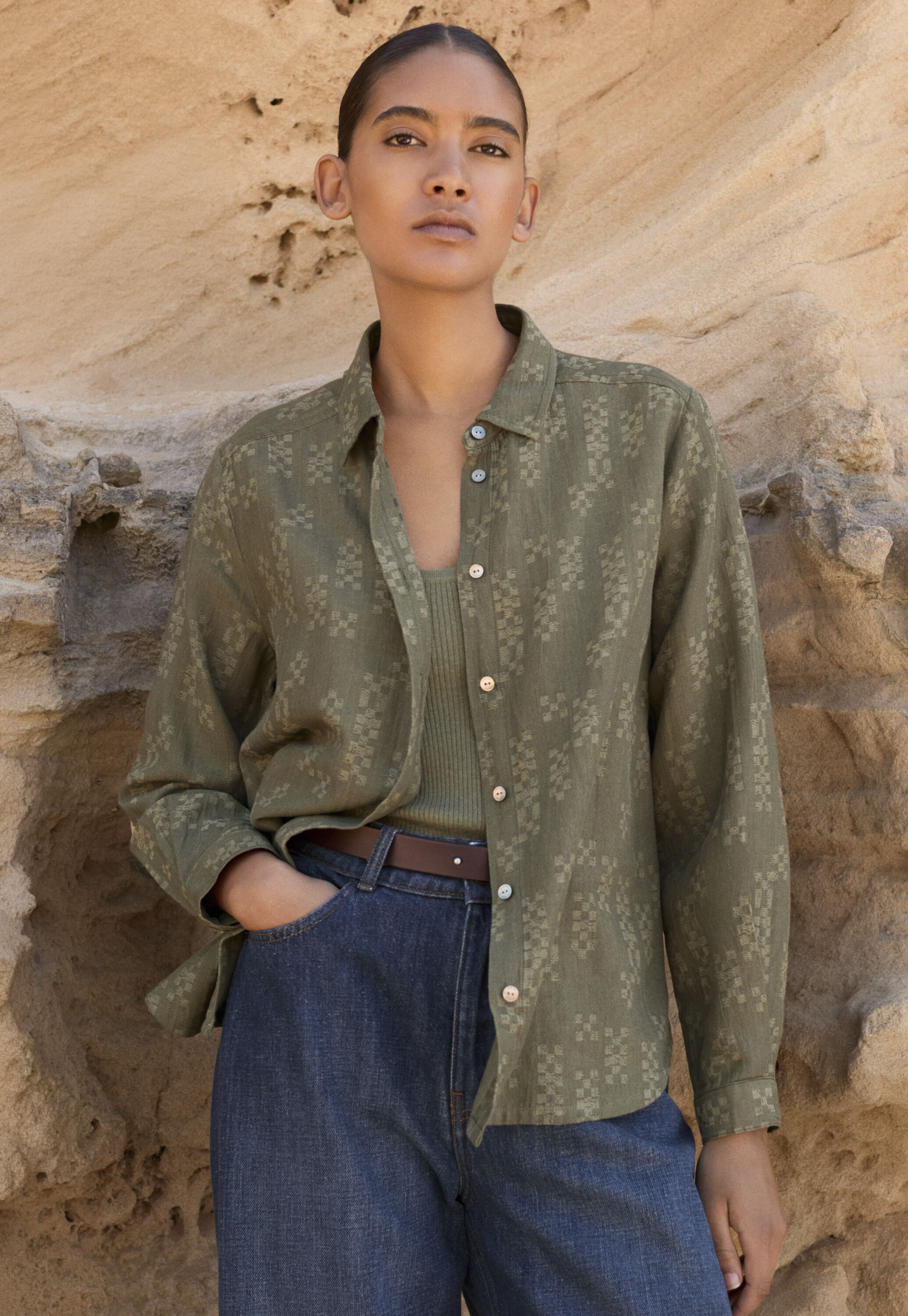 Raglan-sleeve blouse