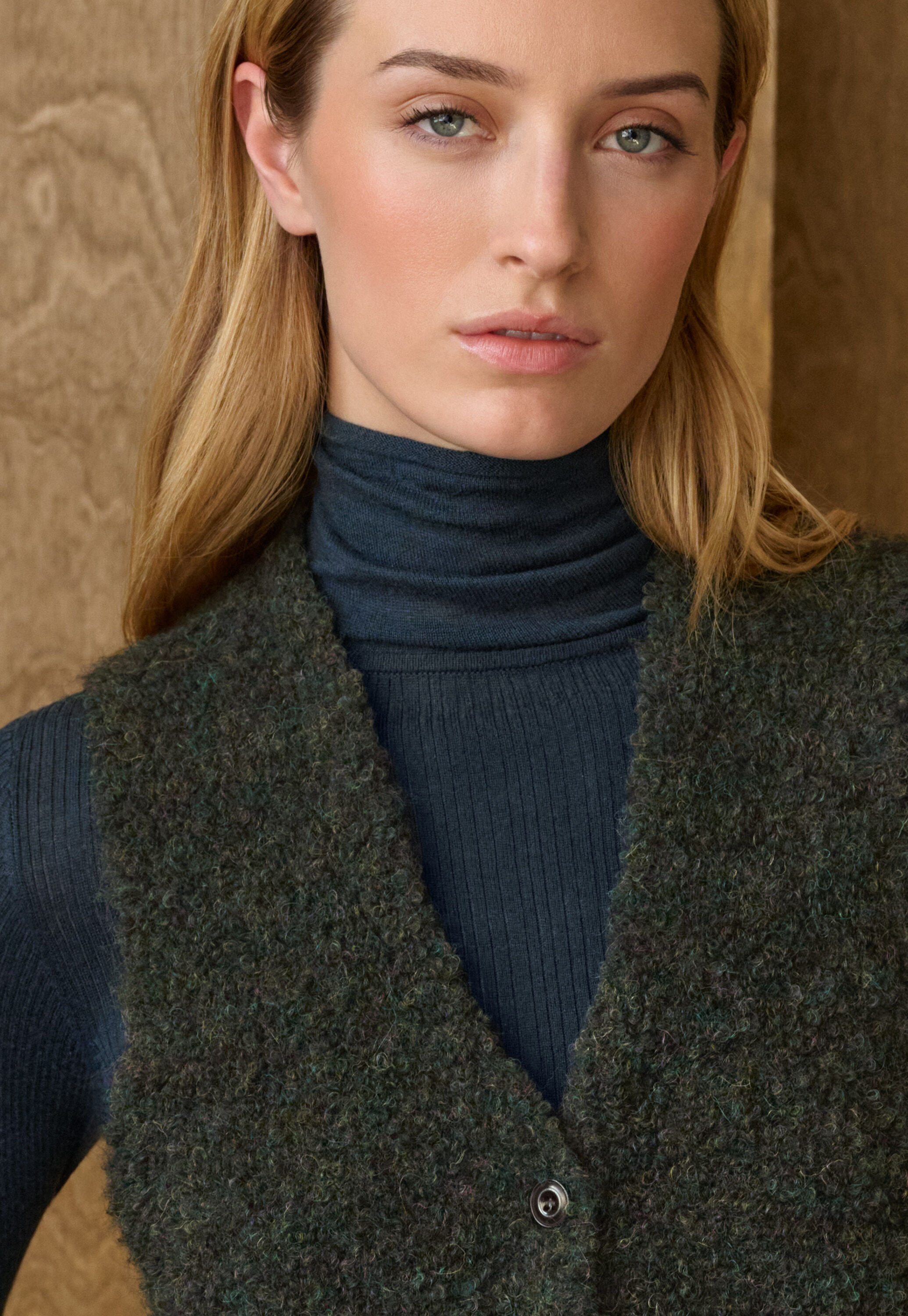 Raglan-sleeve blouse