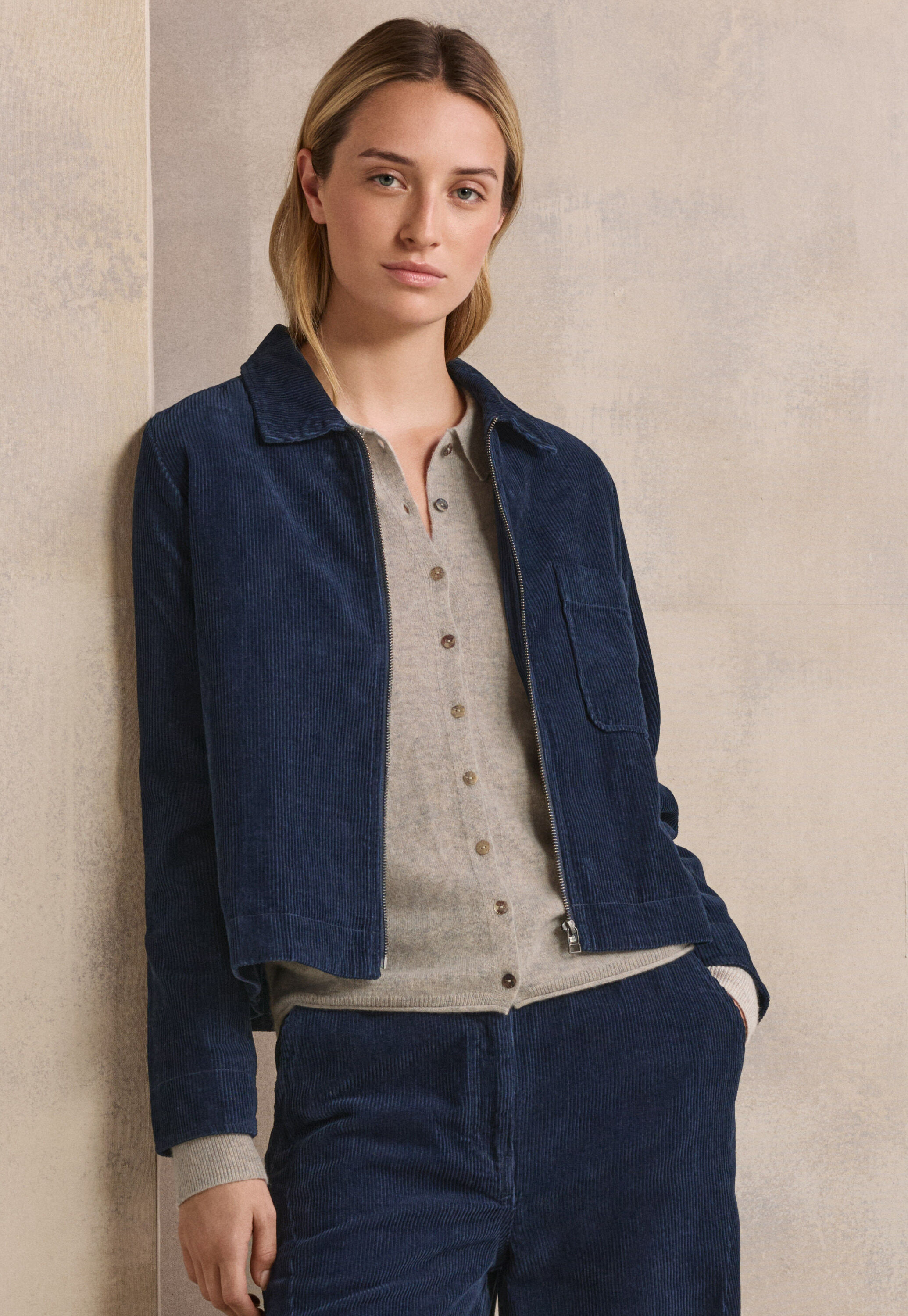 Straight-leg cord trouser