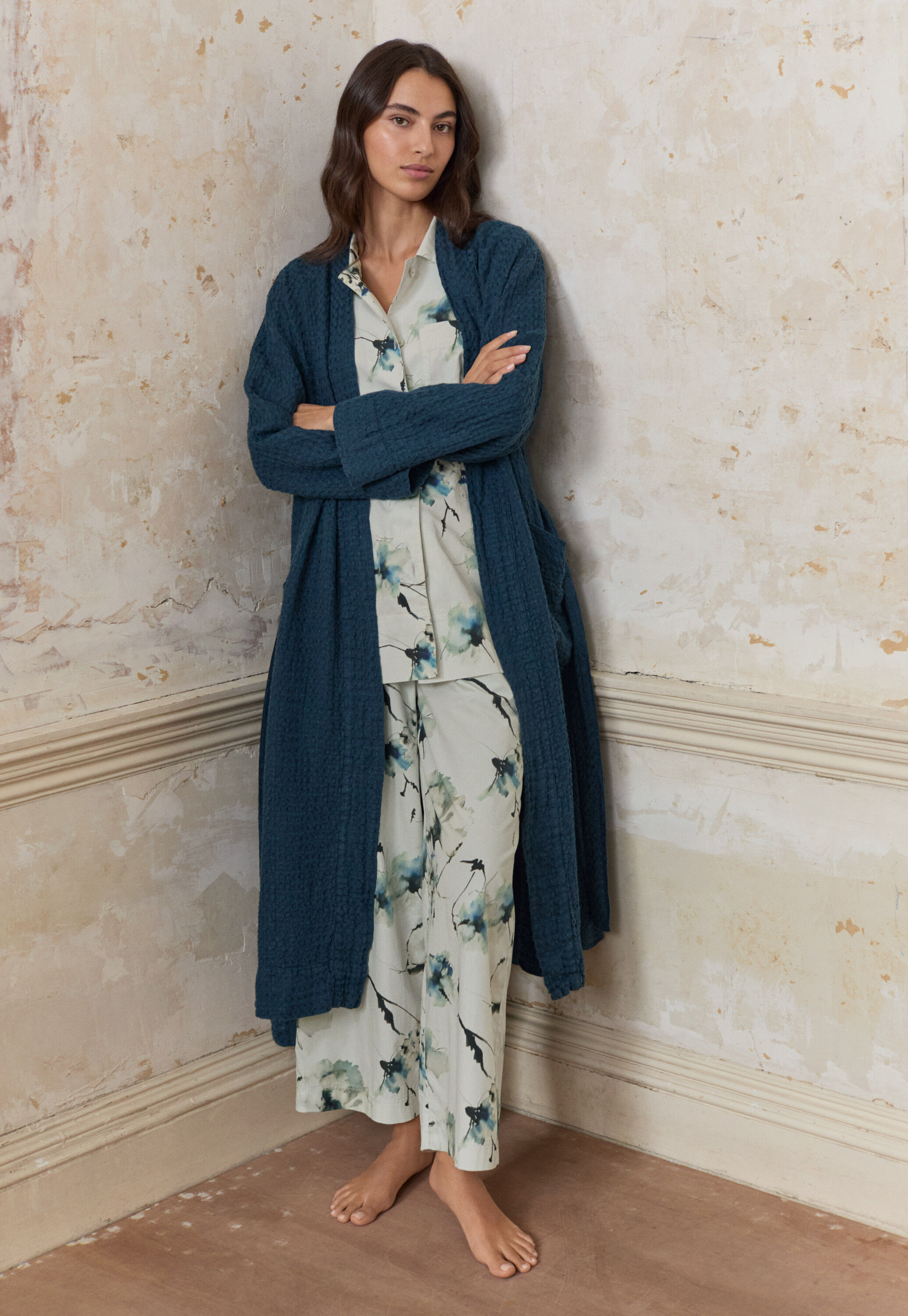 Textured belted robe