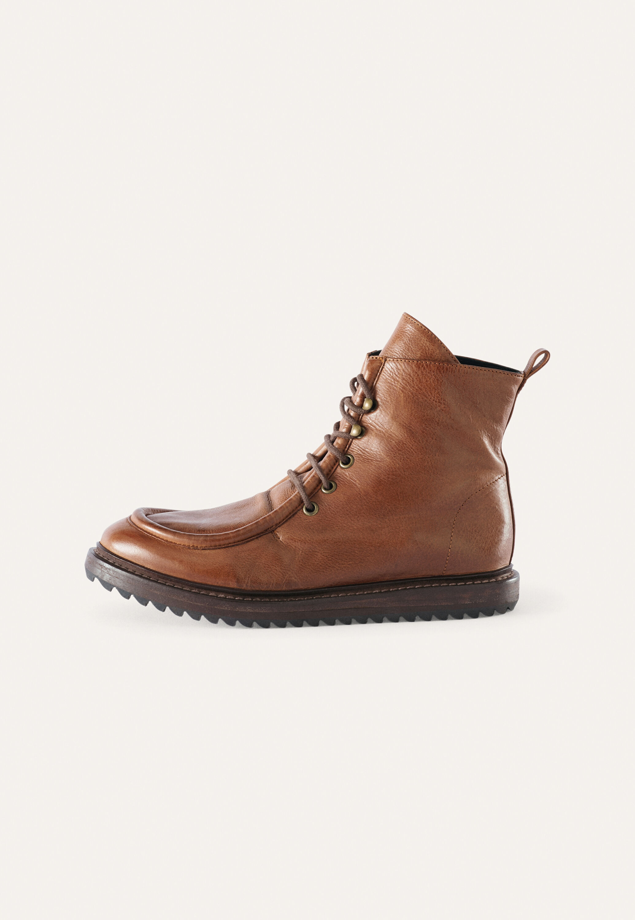 Lace-up boots