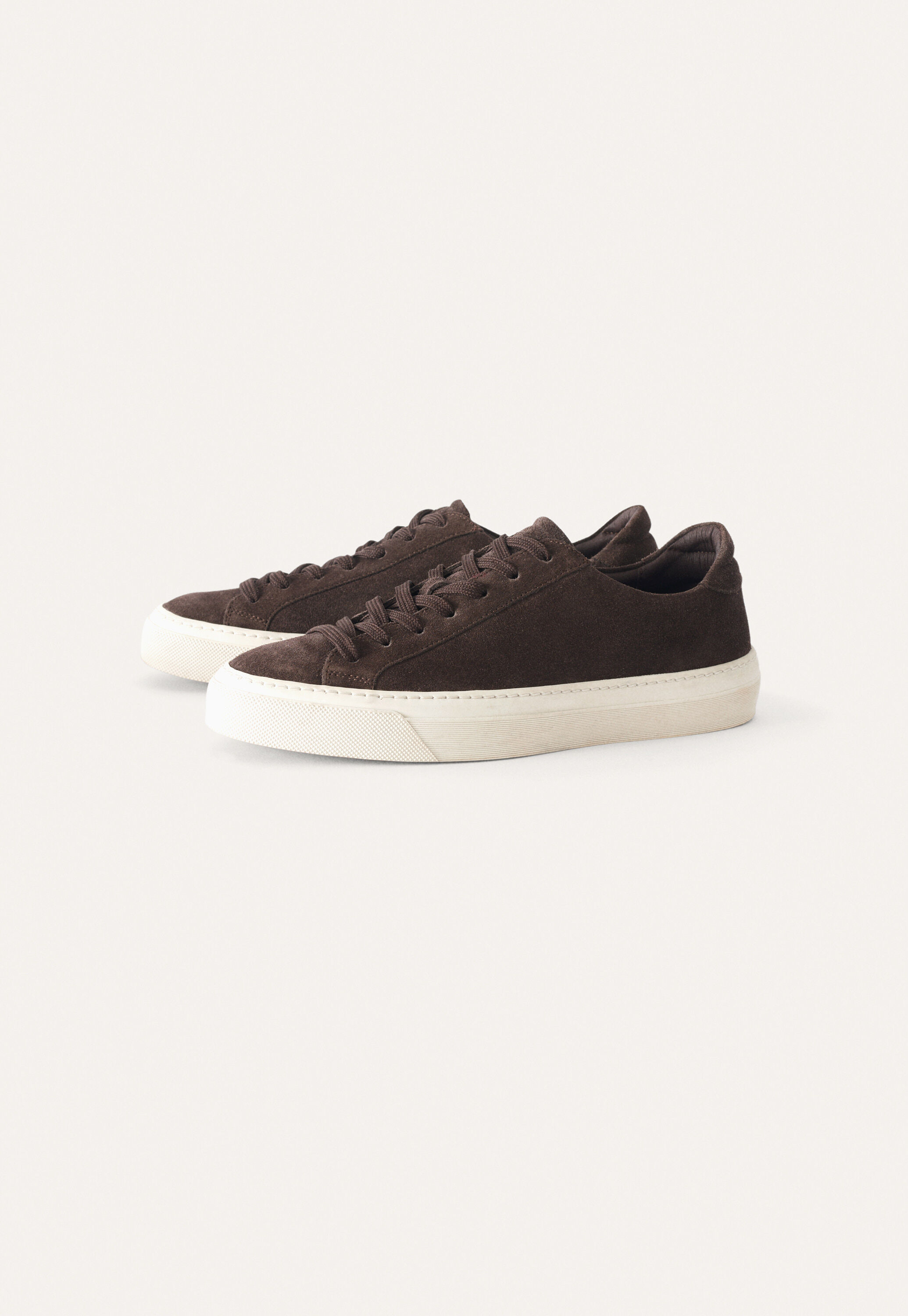Lace-up trainers
