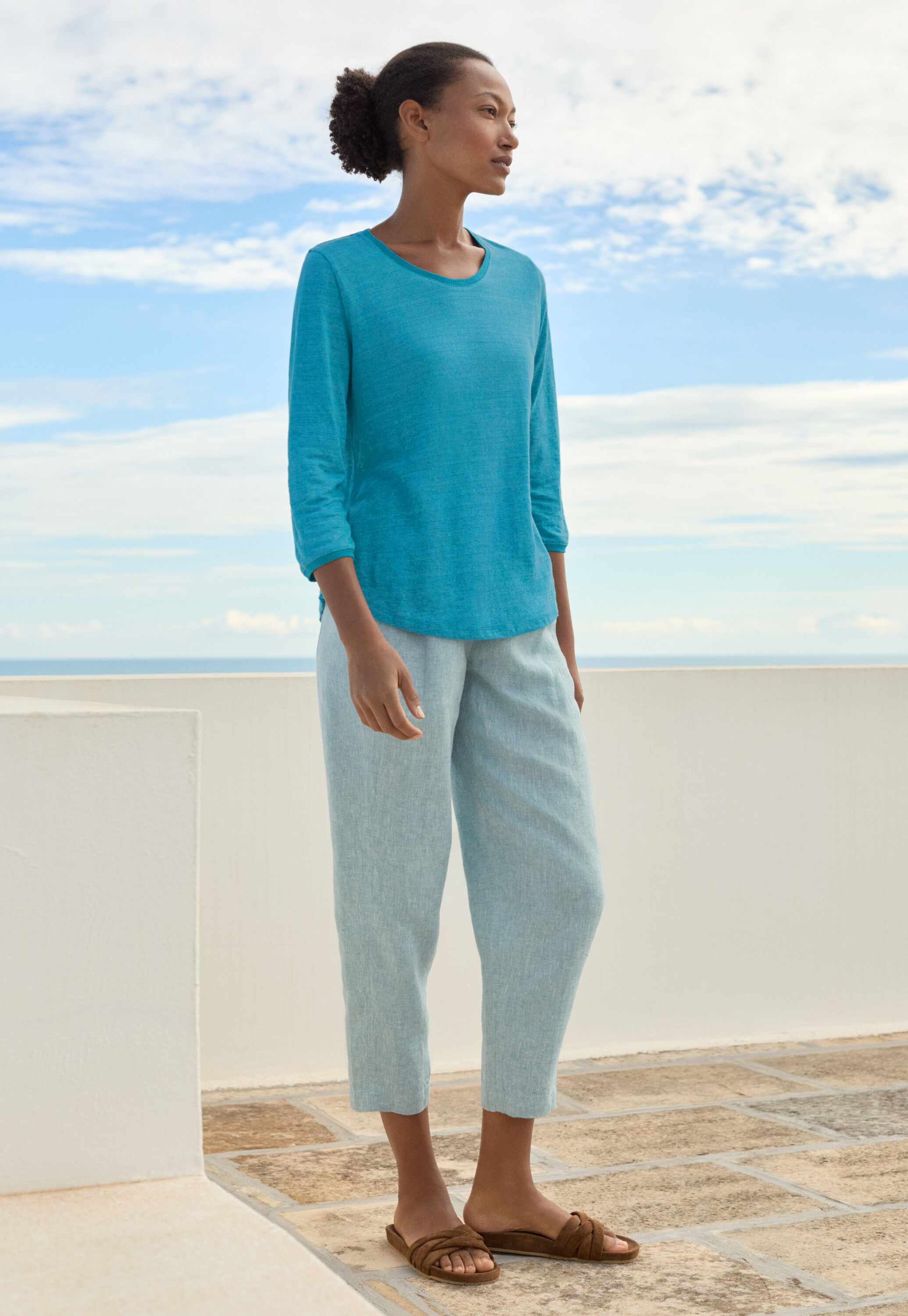 Cropped tapered trousers