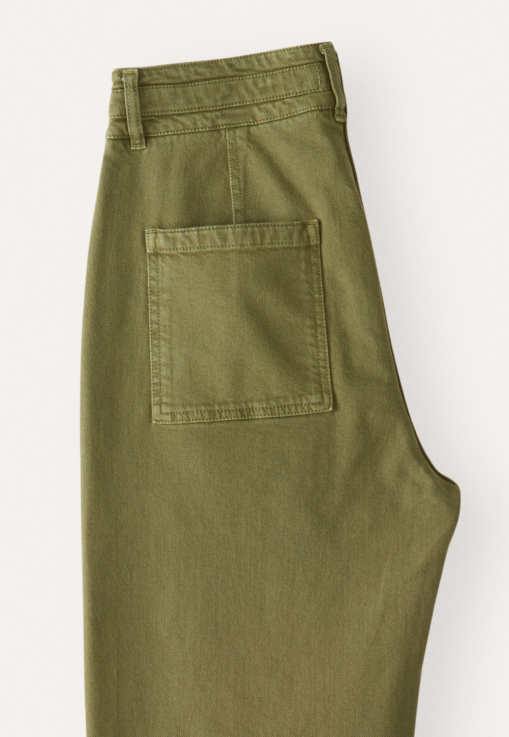 Straight-leg trousers