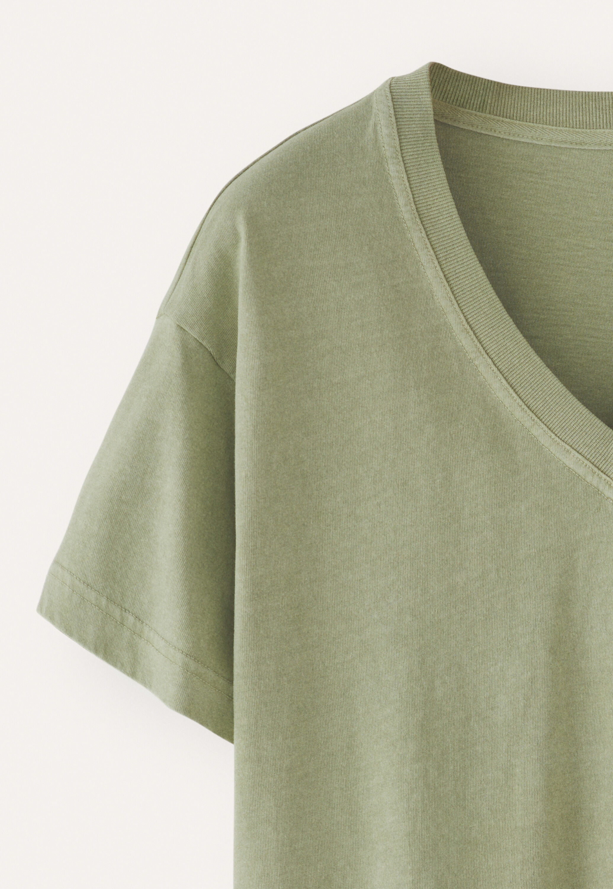 V-neck T-shirt