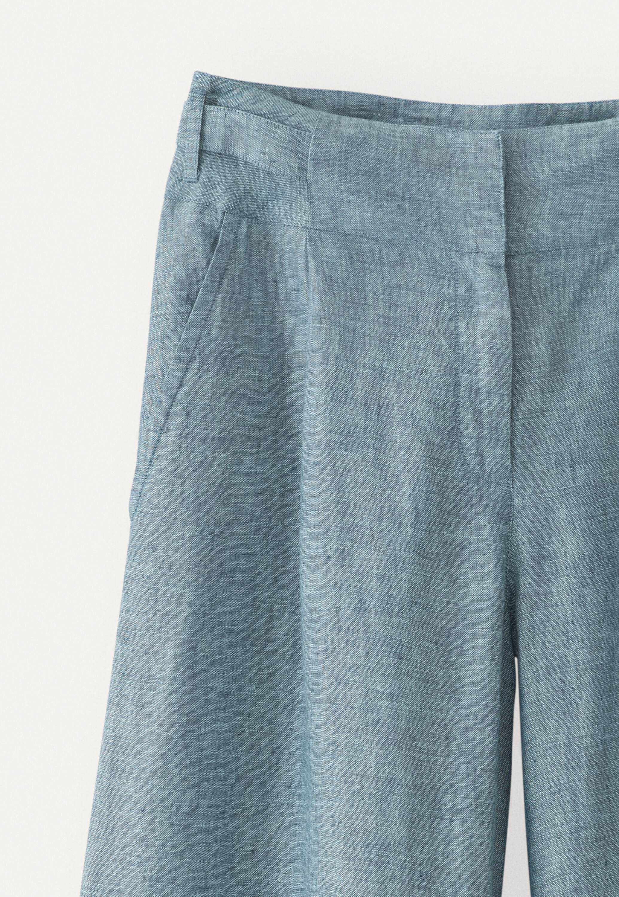 Wide-leg trousers