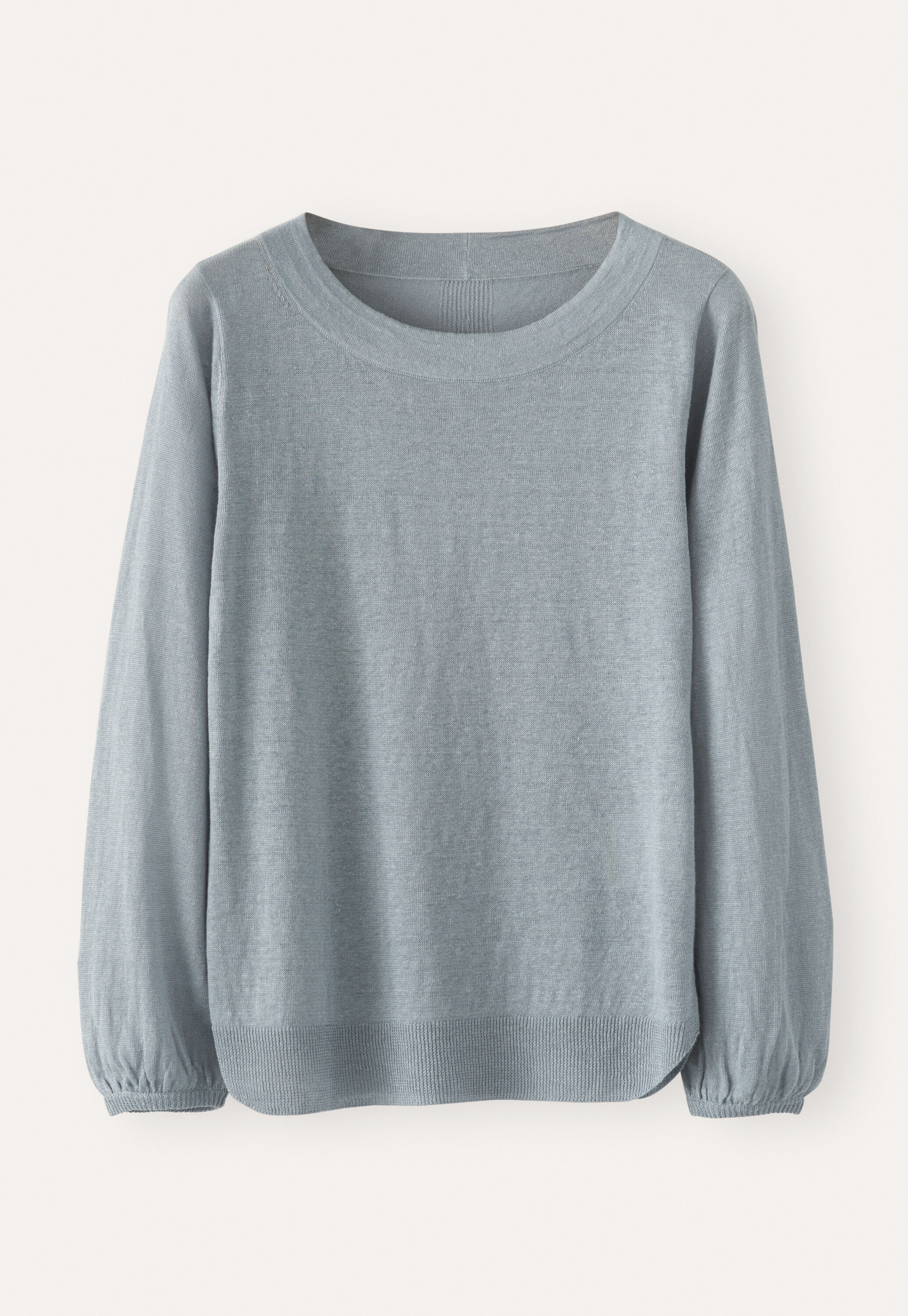 Bell-shaped sleeve sweater