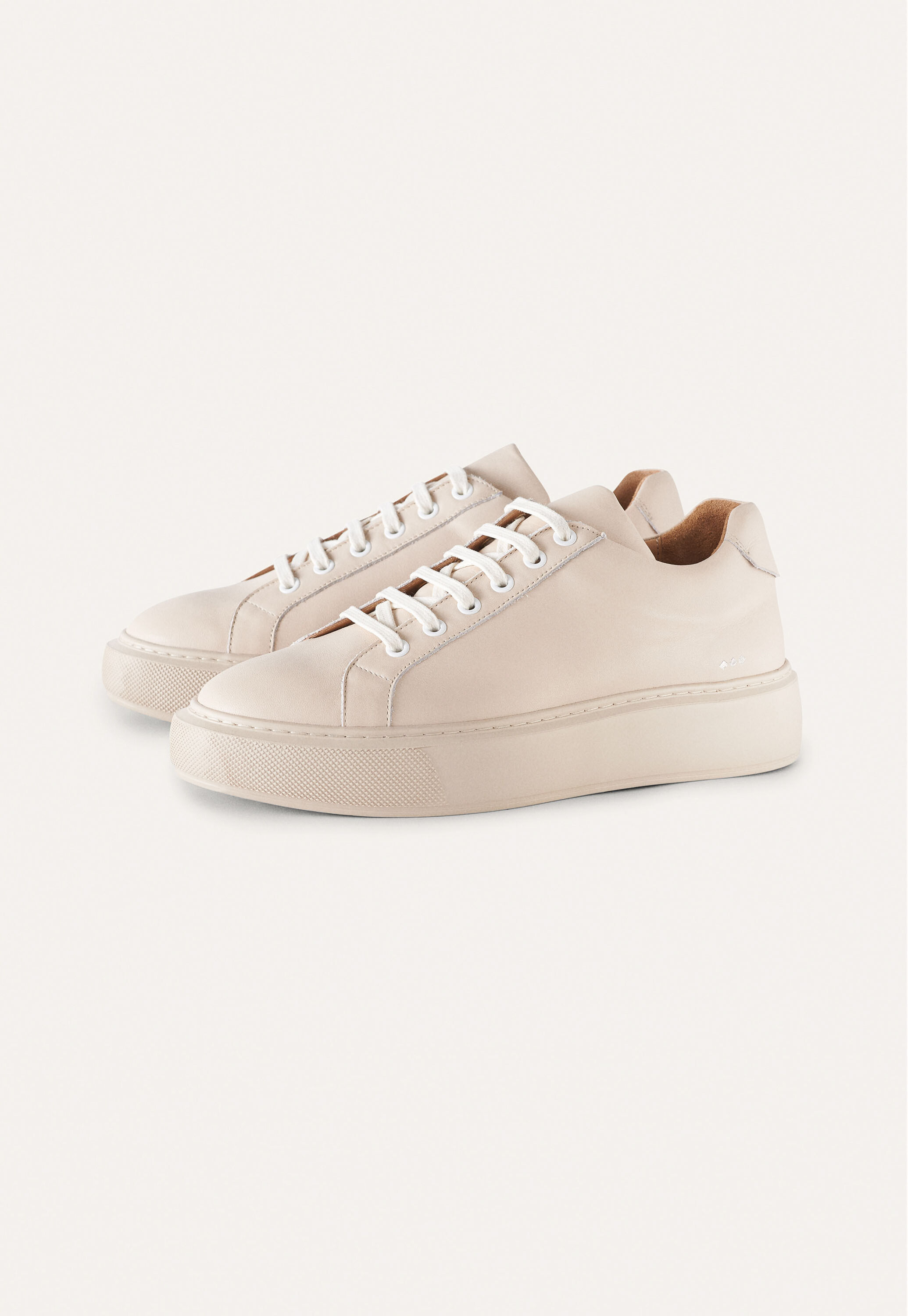 Chunky sole trainers