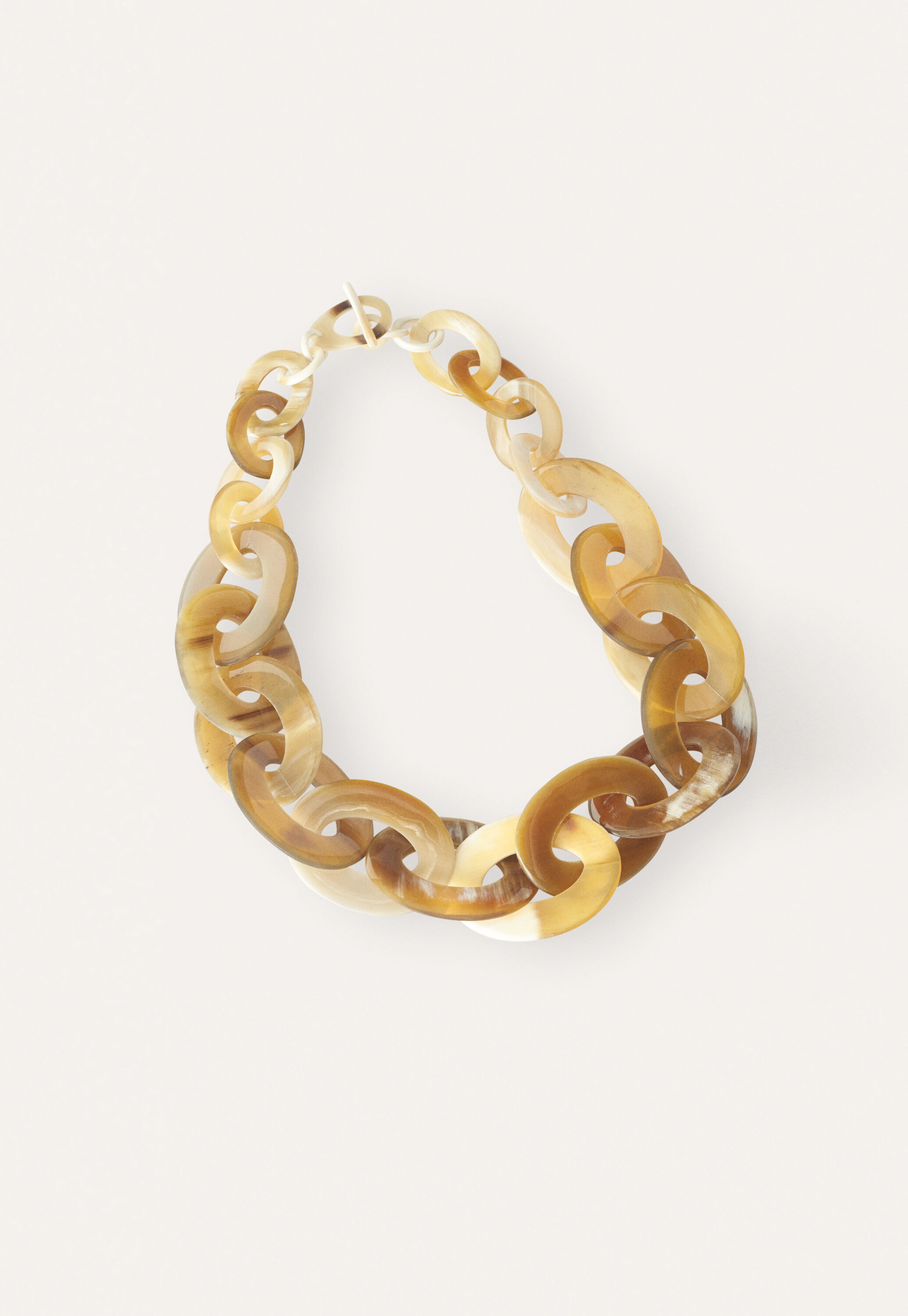 Short-chain necklace