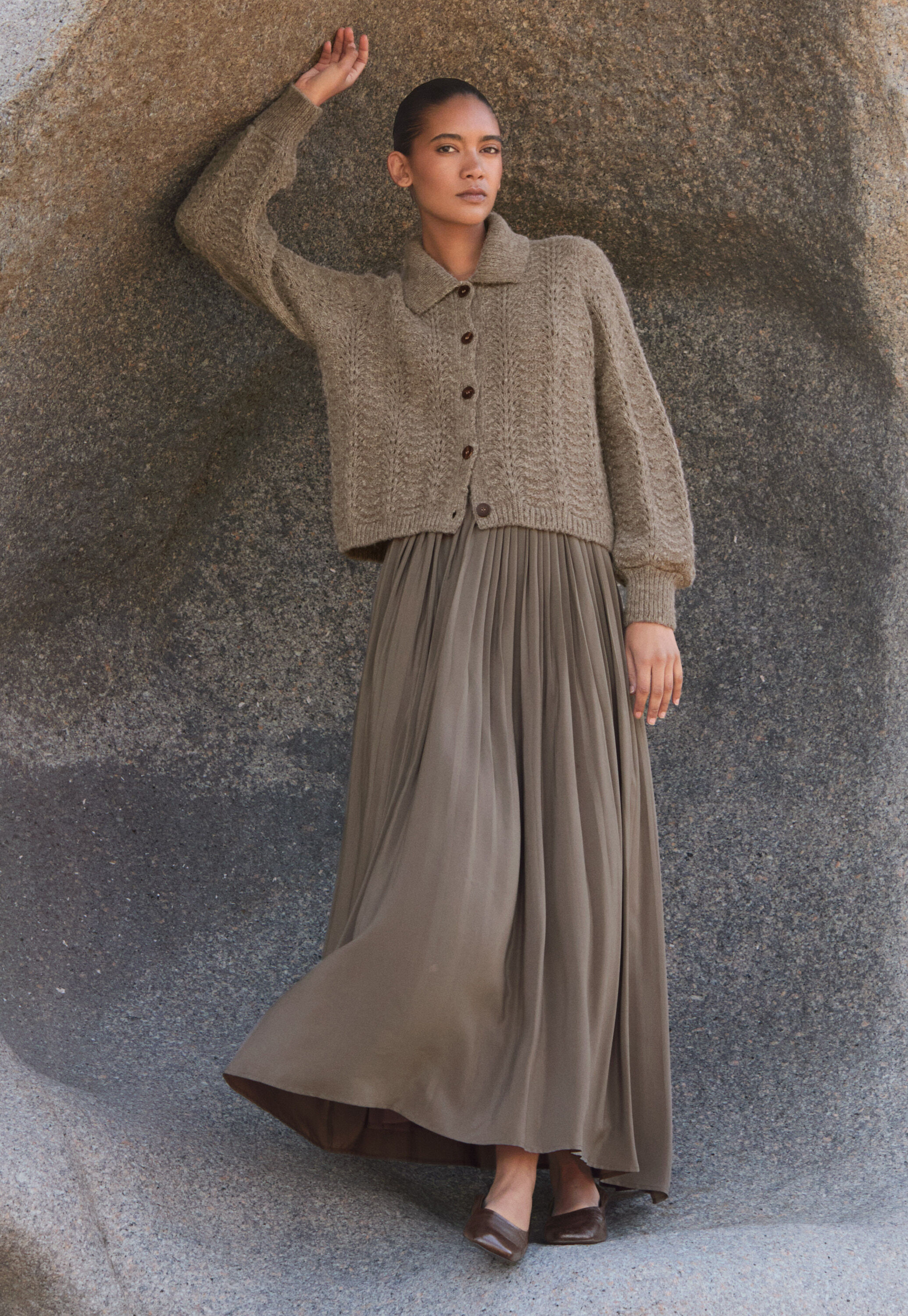 Long pleated skirt
