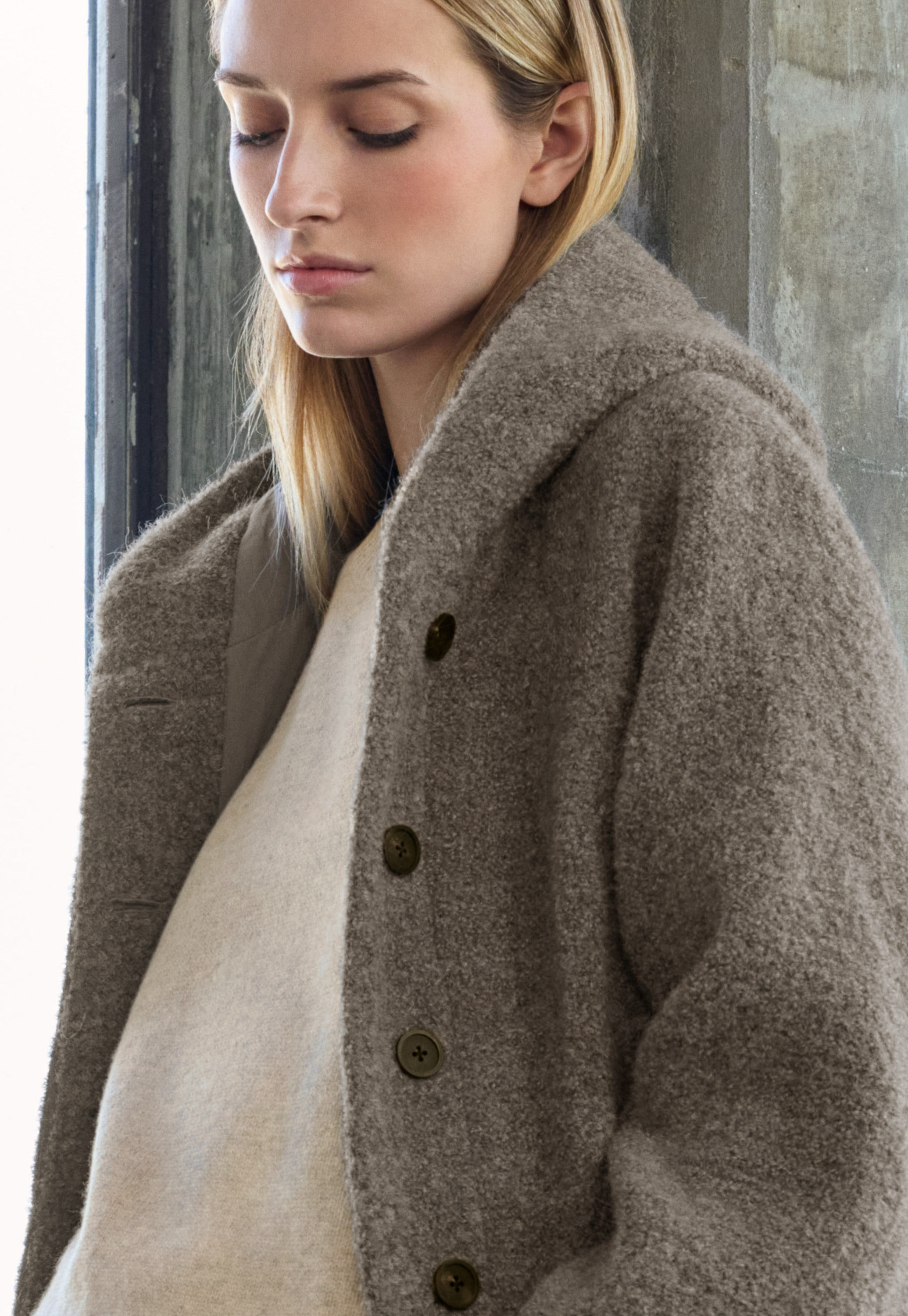 Hooded coat
