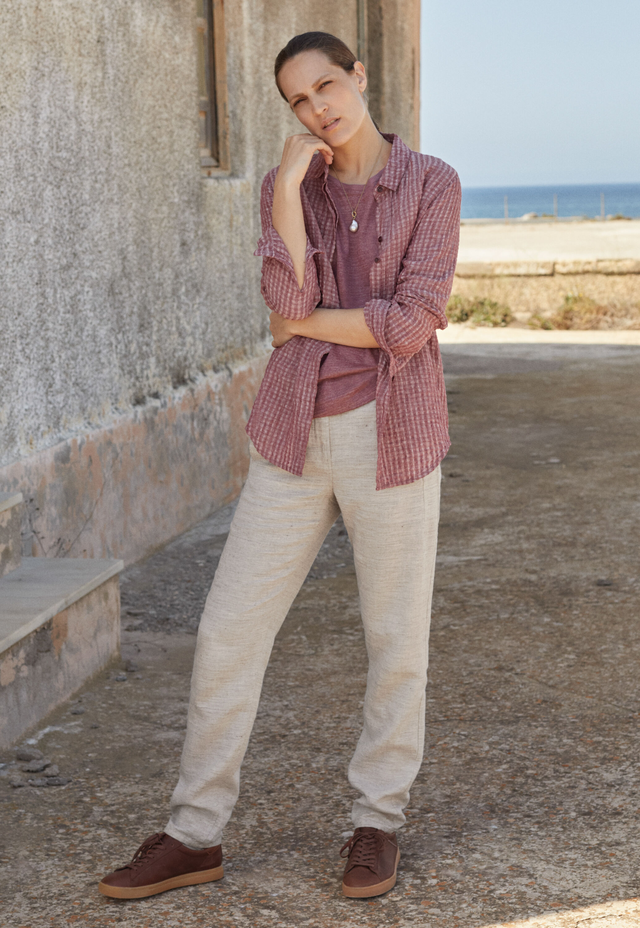 Slim tapered trousers
