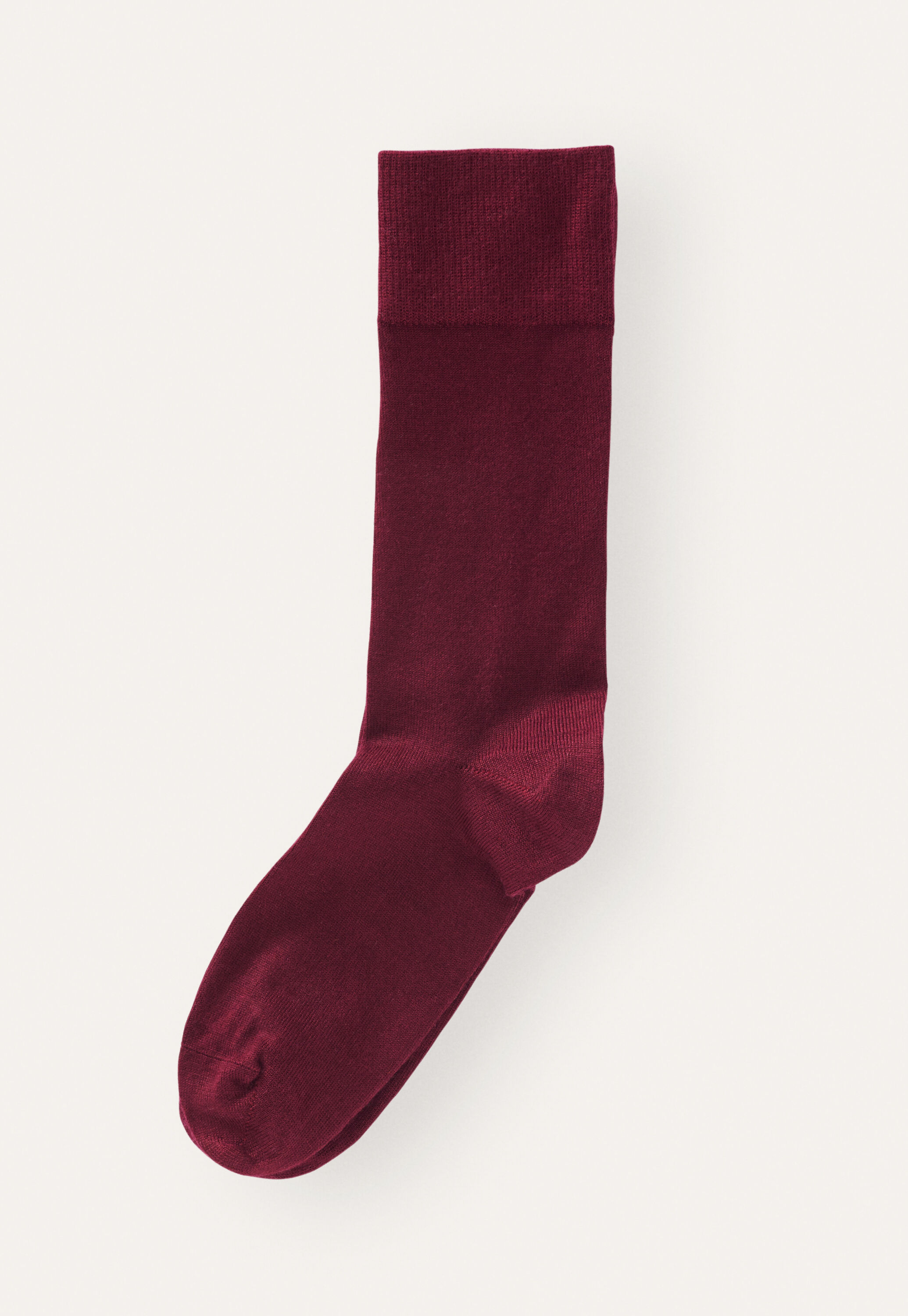 Fine-knit socks