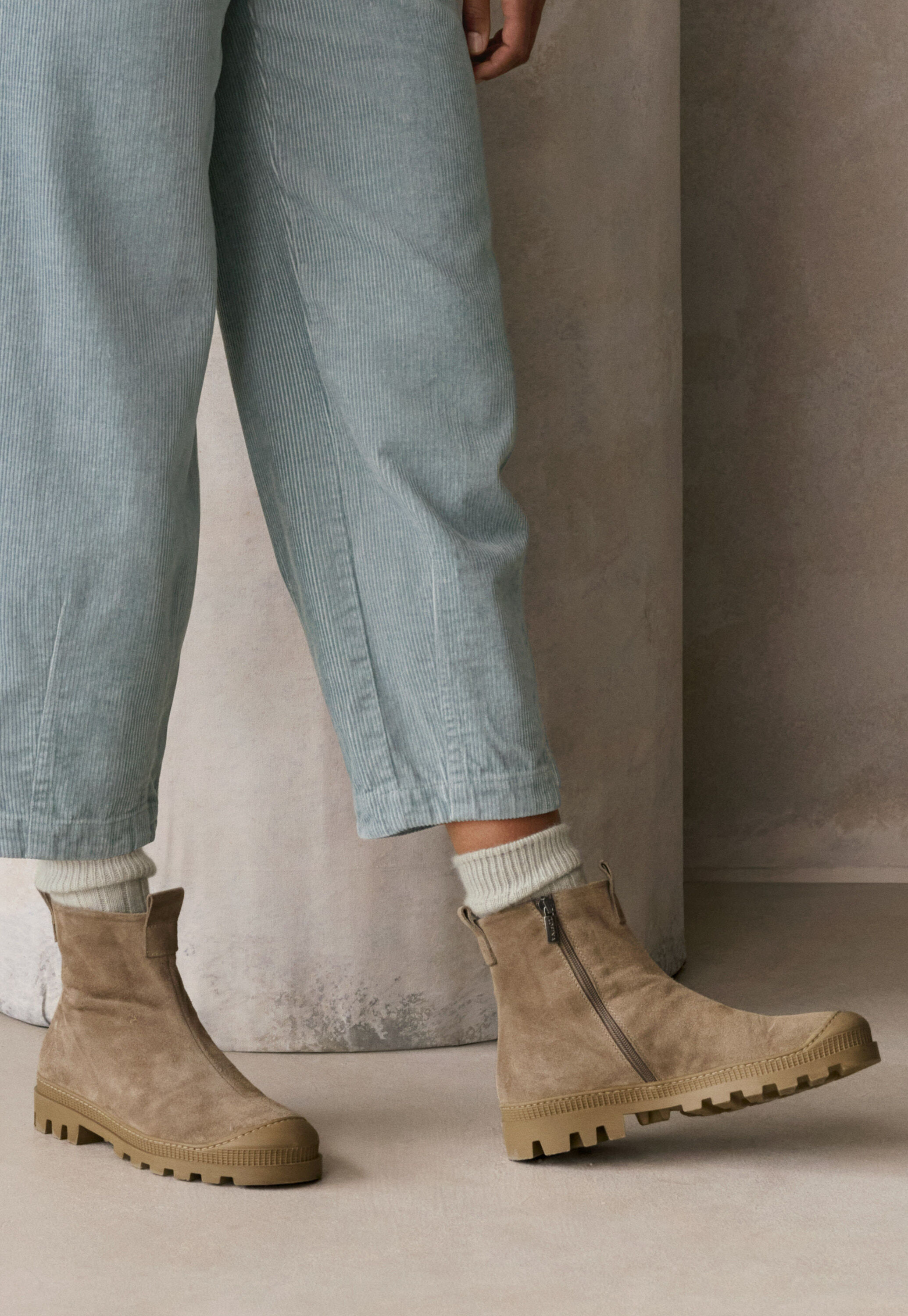 Ankle-boots