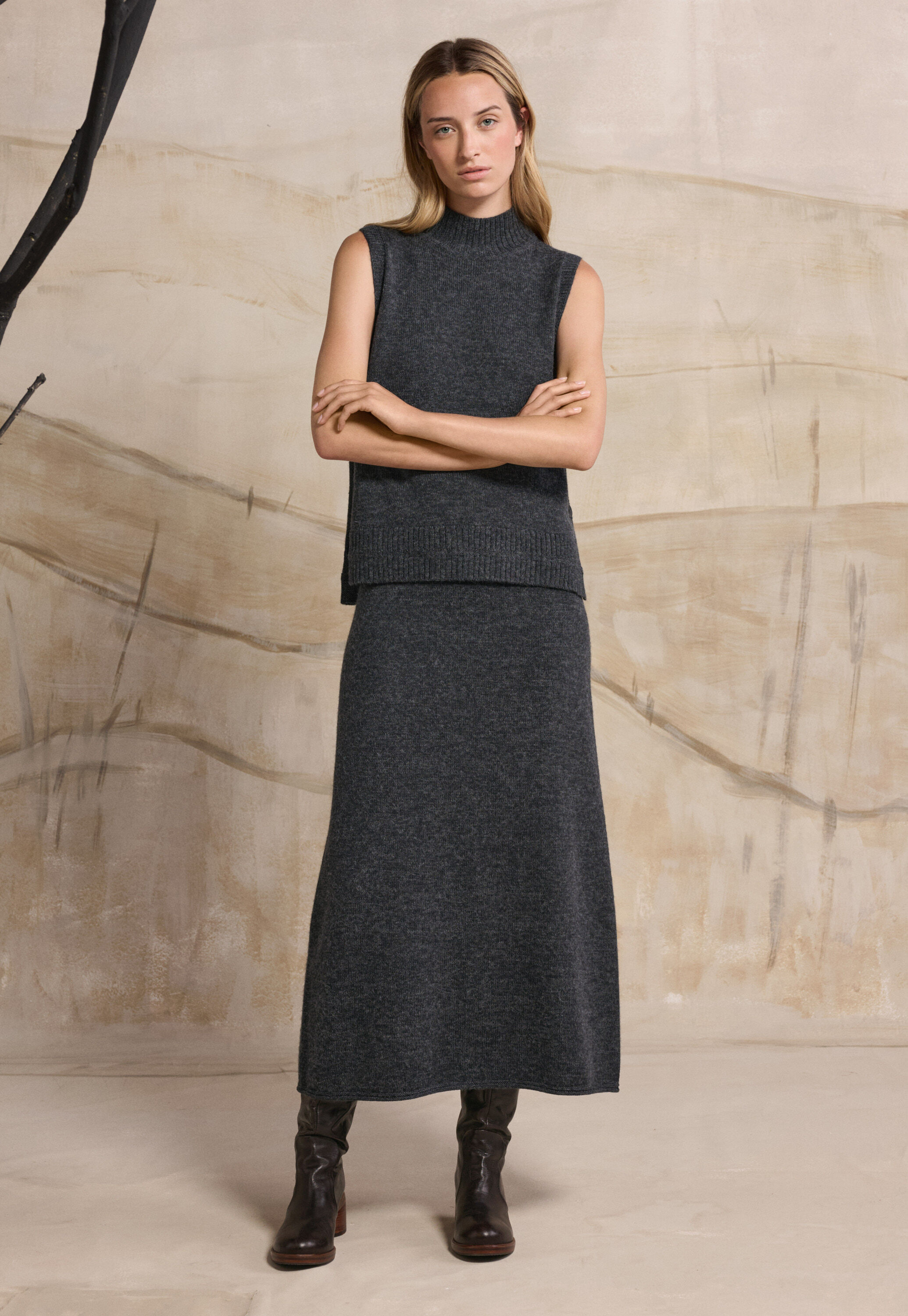 Sleeveless sweater