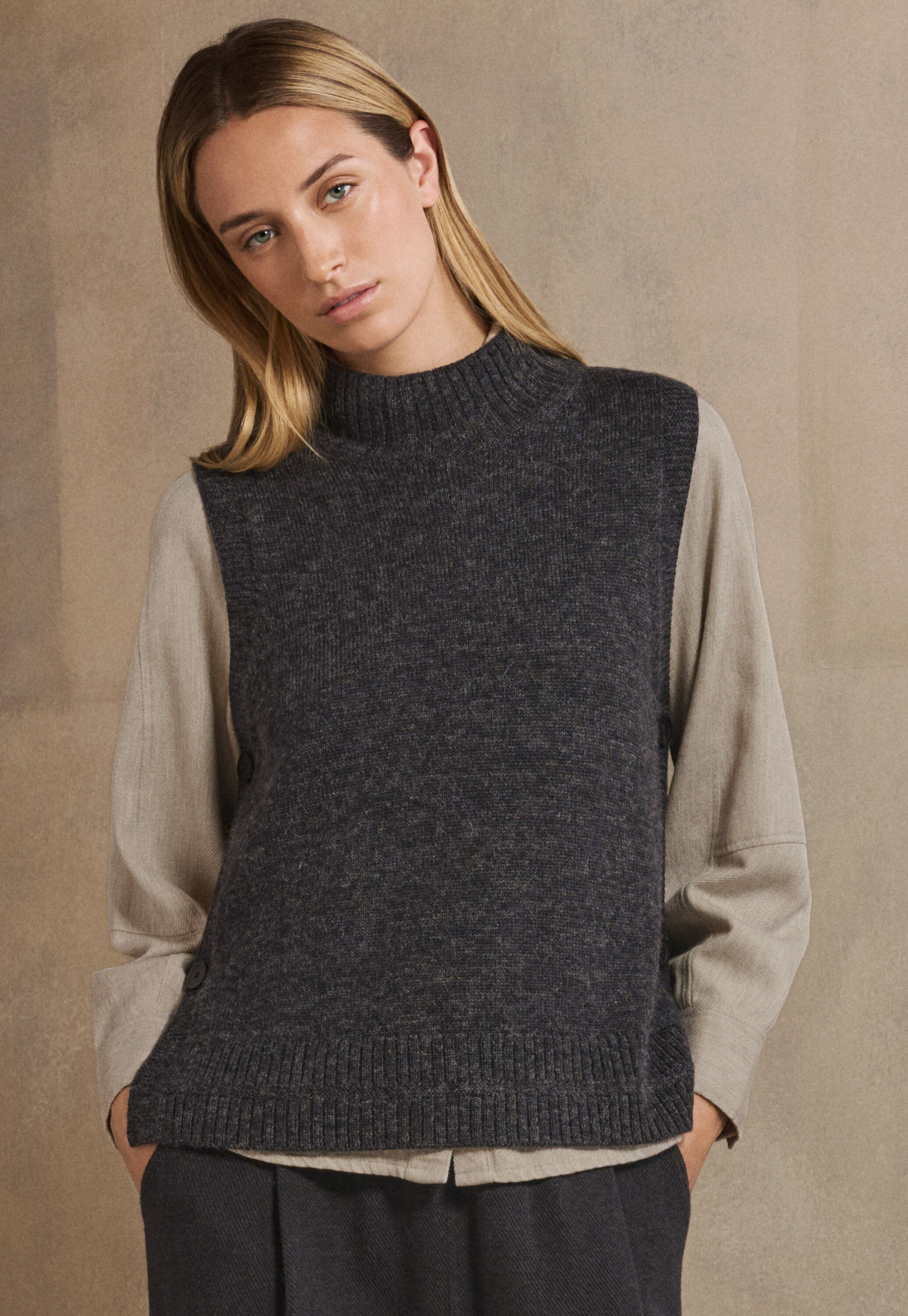 Sleeveless sweater