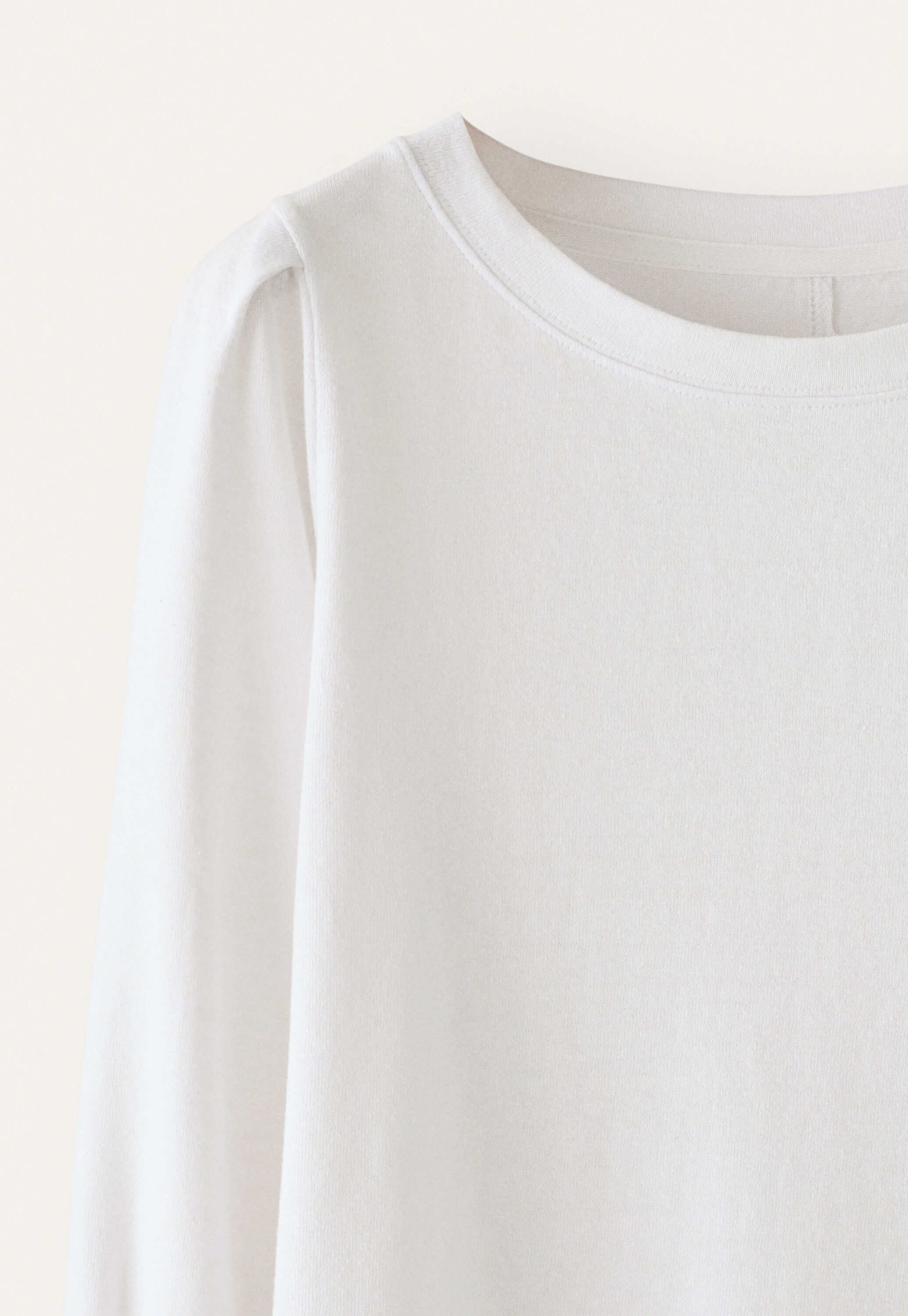Pleated-sleeve jersey top